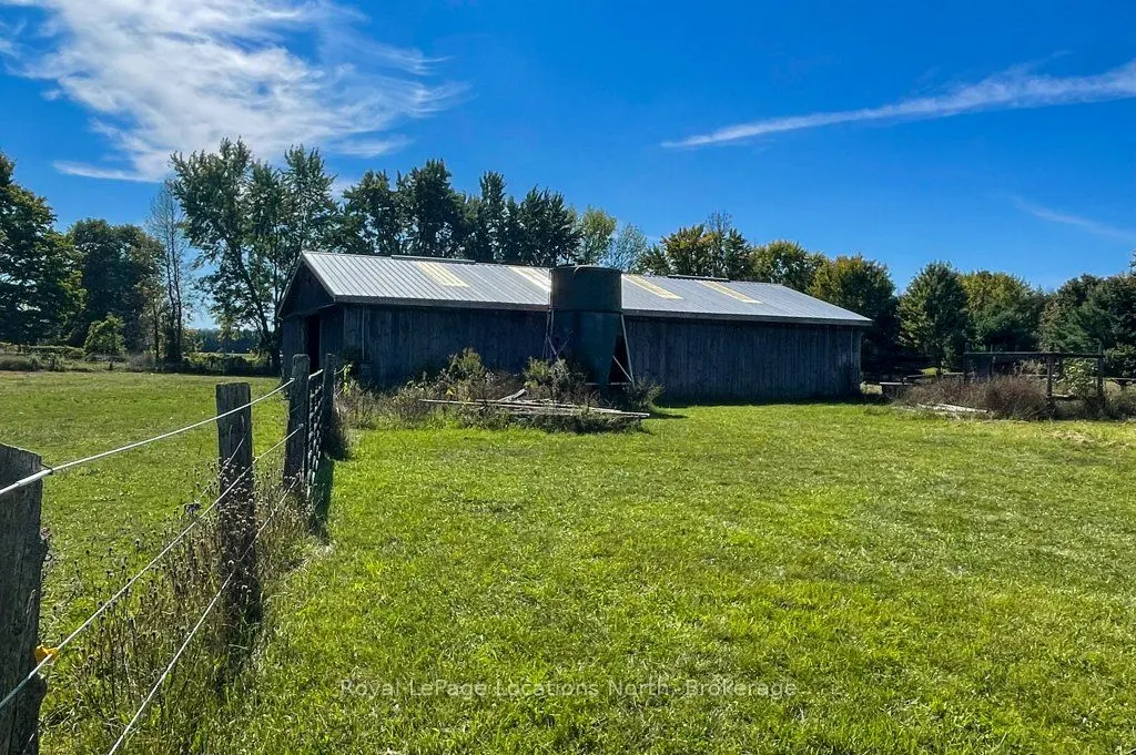 236448 Grey Road 13