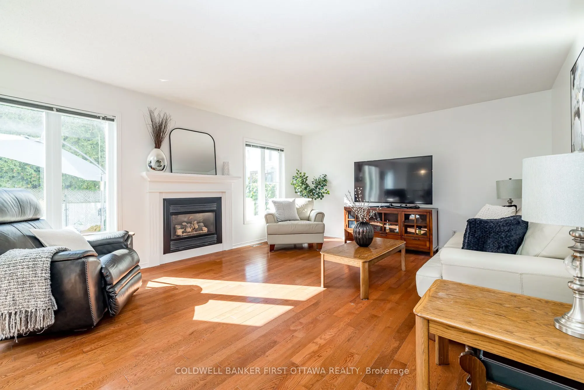 14 VISTAPOINTE Drive