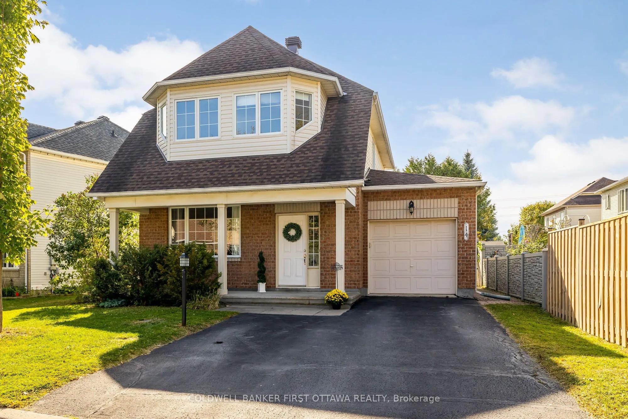 14 VISTAPOINTE Drive