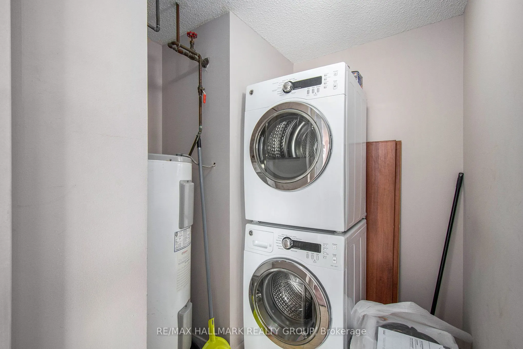 1440 Heron Road, #902