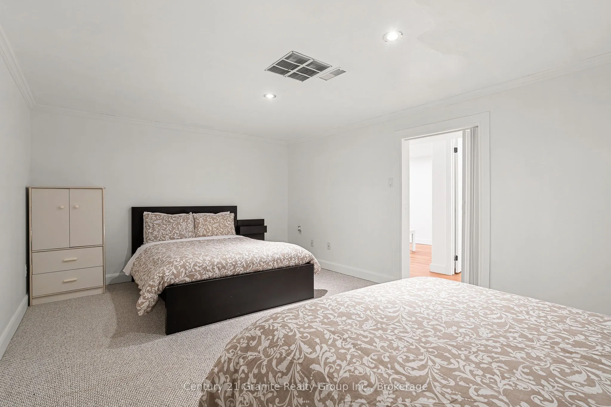 122 Suter Drive