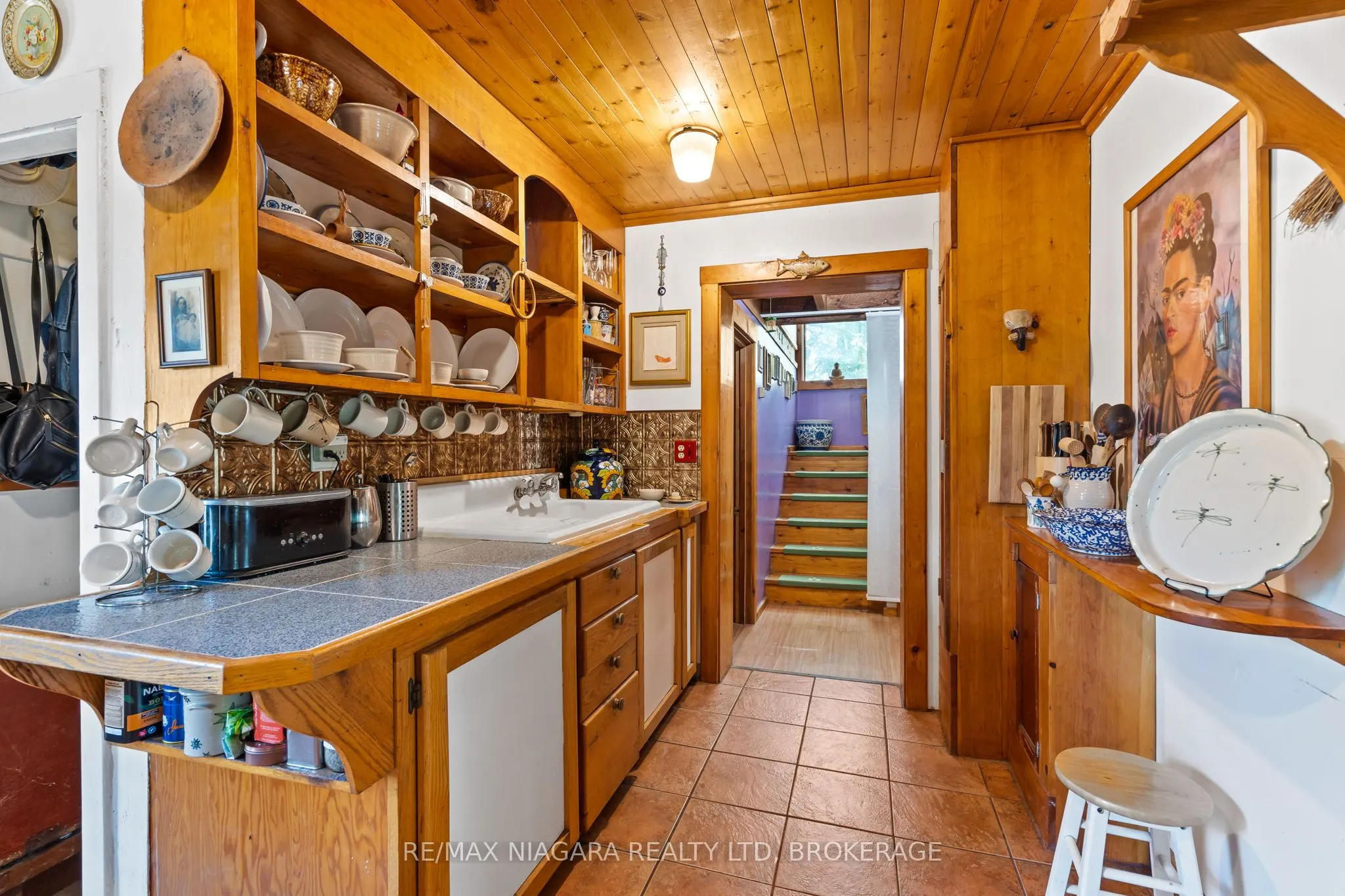 105 Weir Road