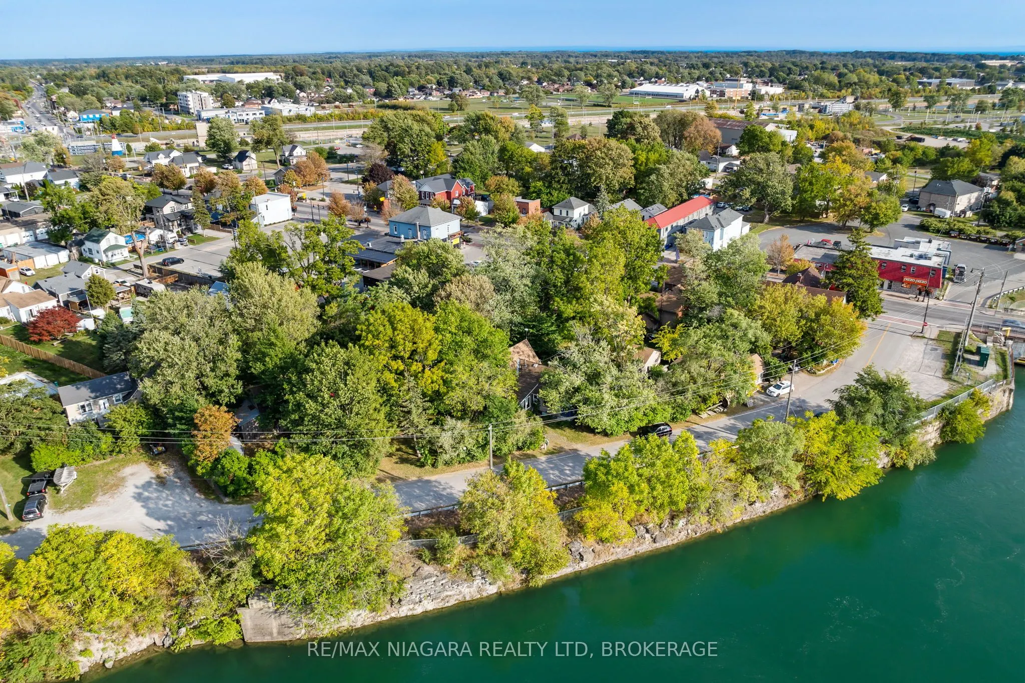 105 Weir Road