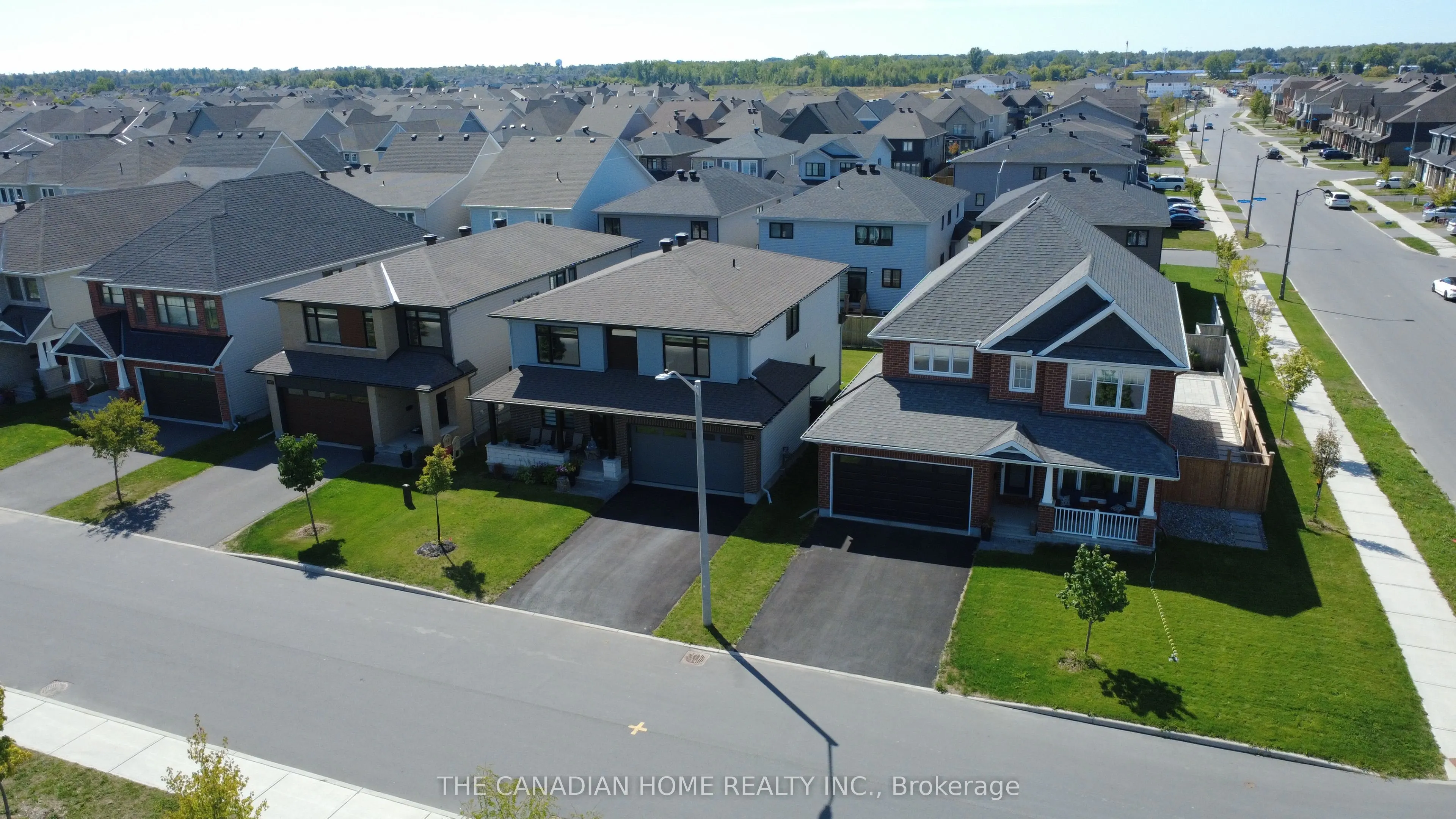 711 Moonflower Crescent