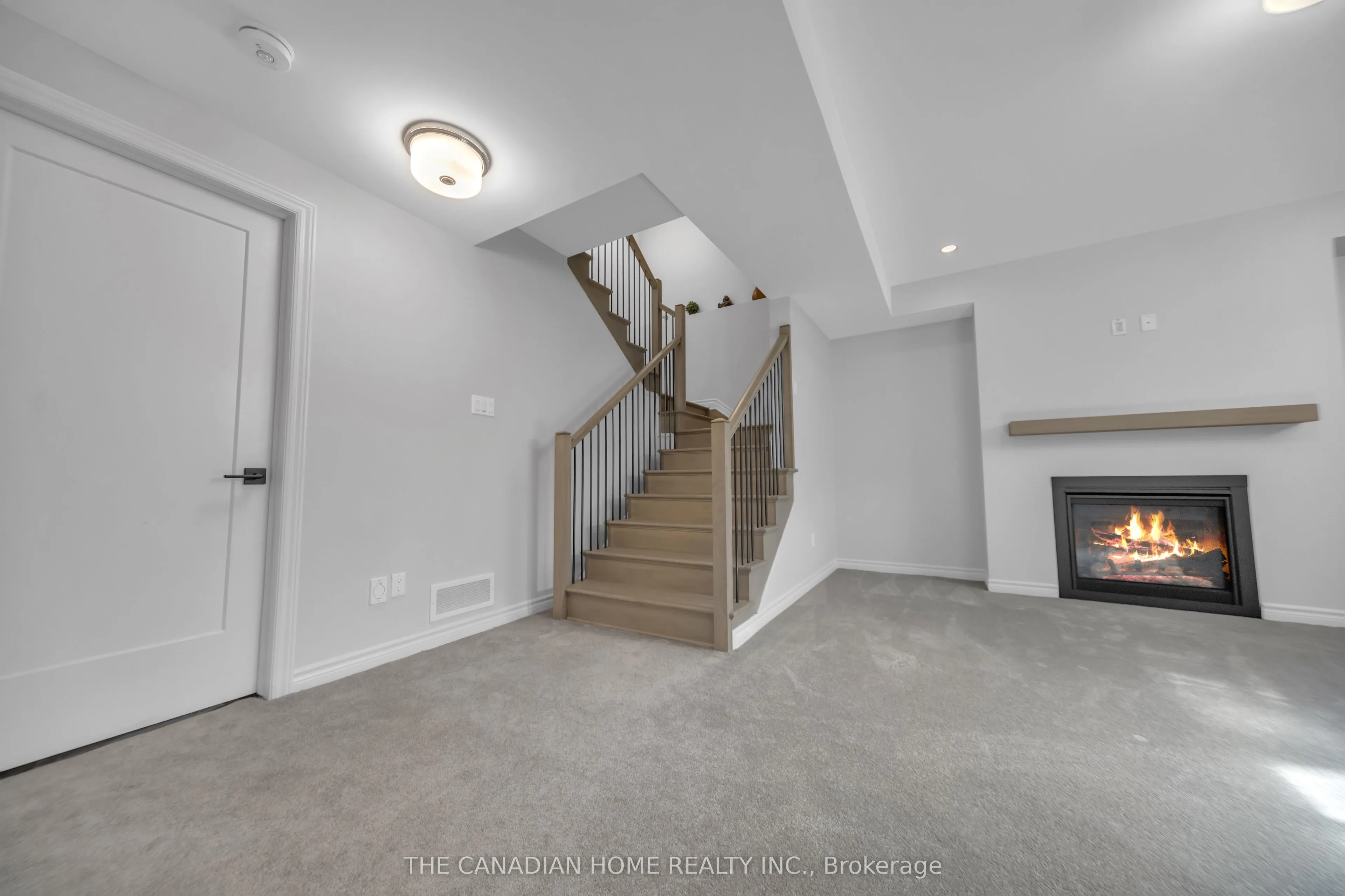 711 Moonflower Crescent