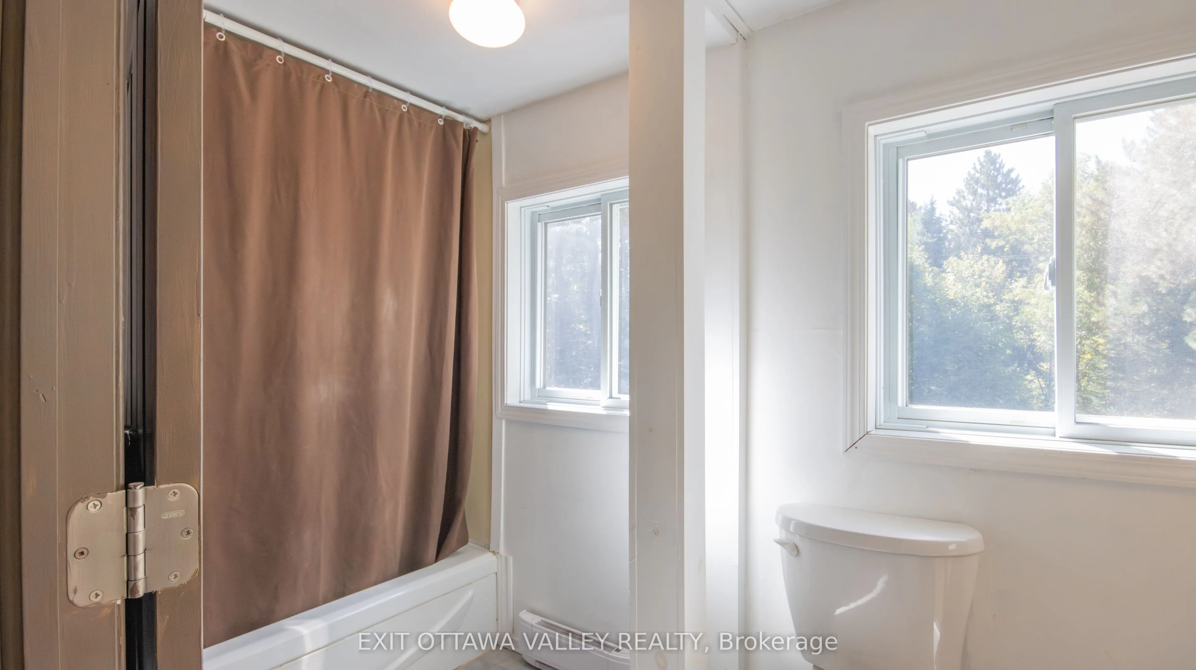 23 Sprucedale Avenue