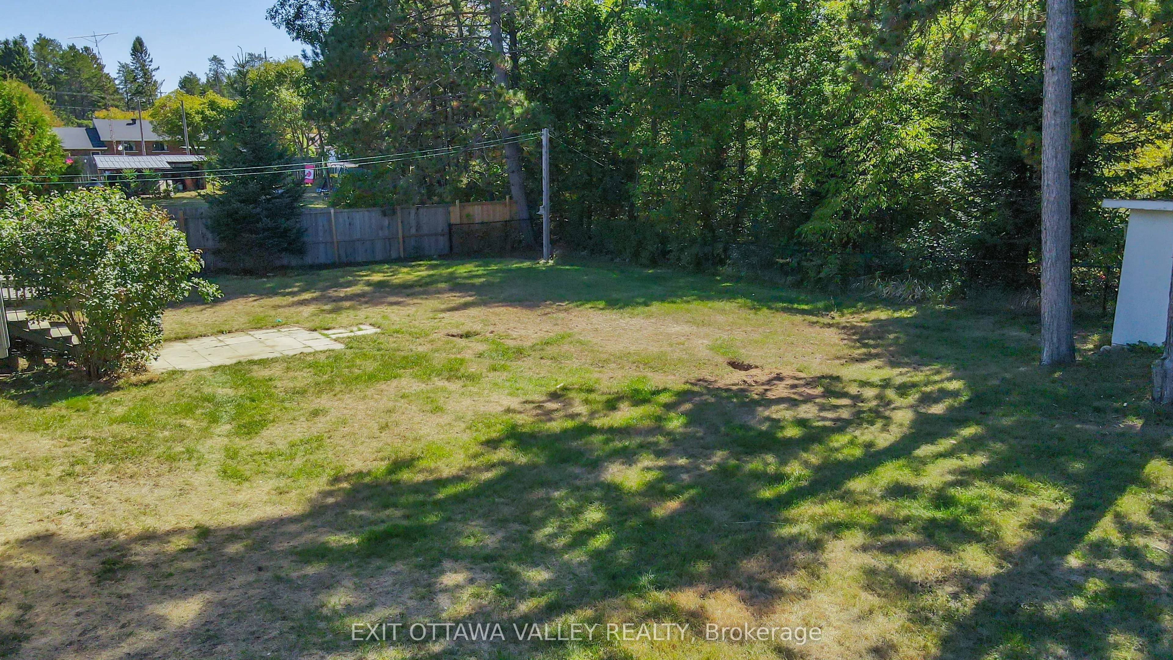 23 Sprucedale Avenue