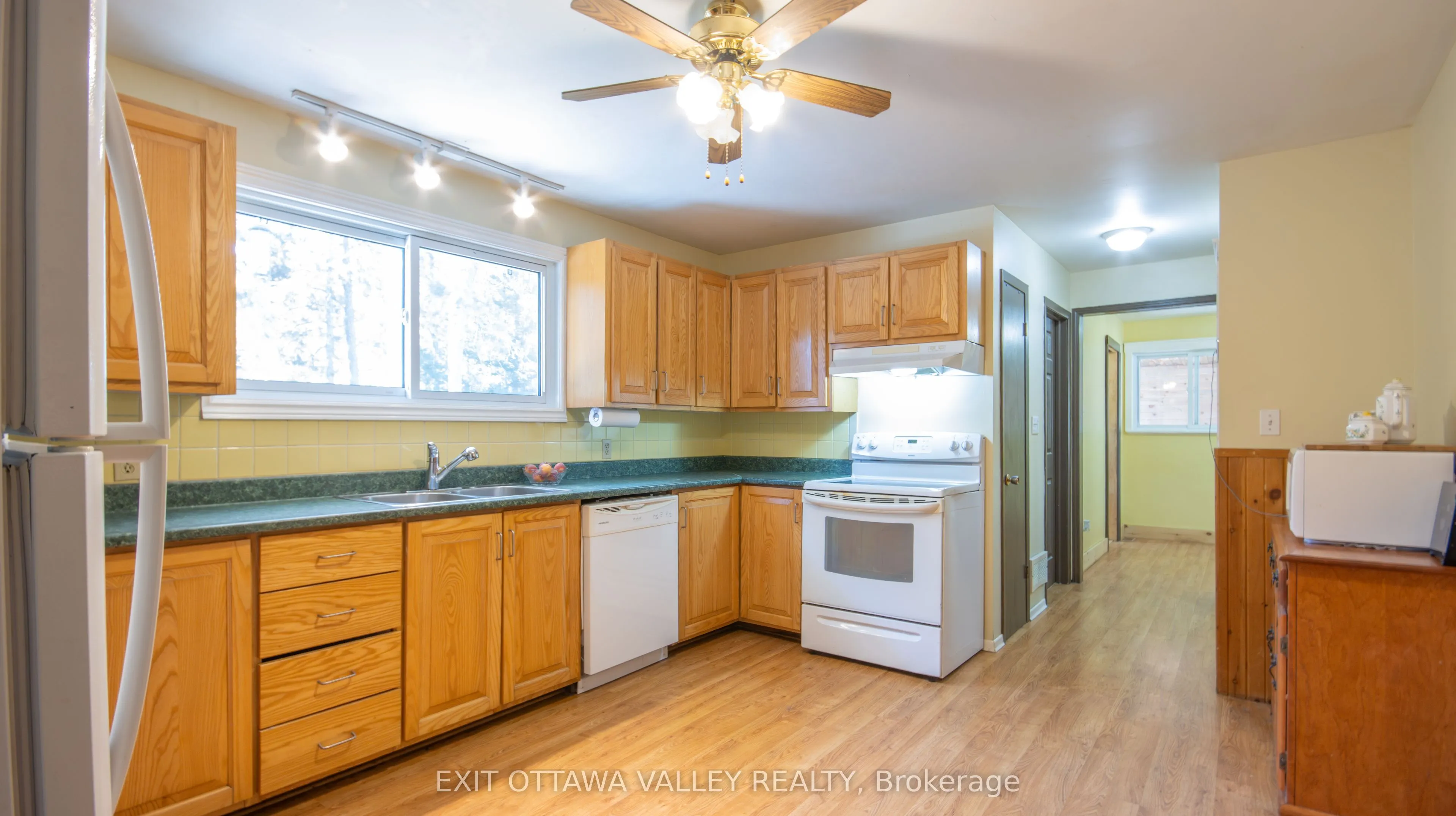 23 Sprucedale Avenue