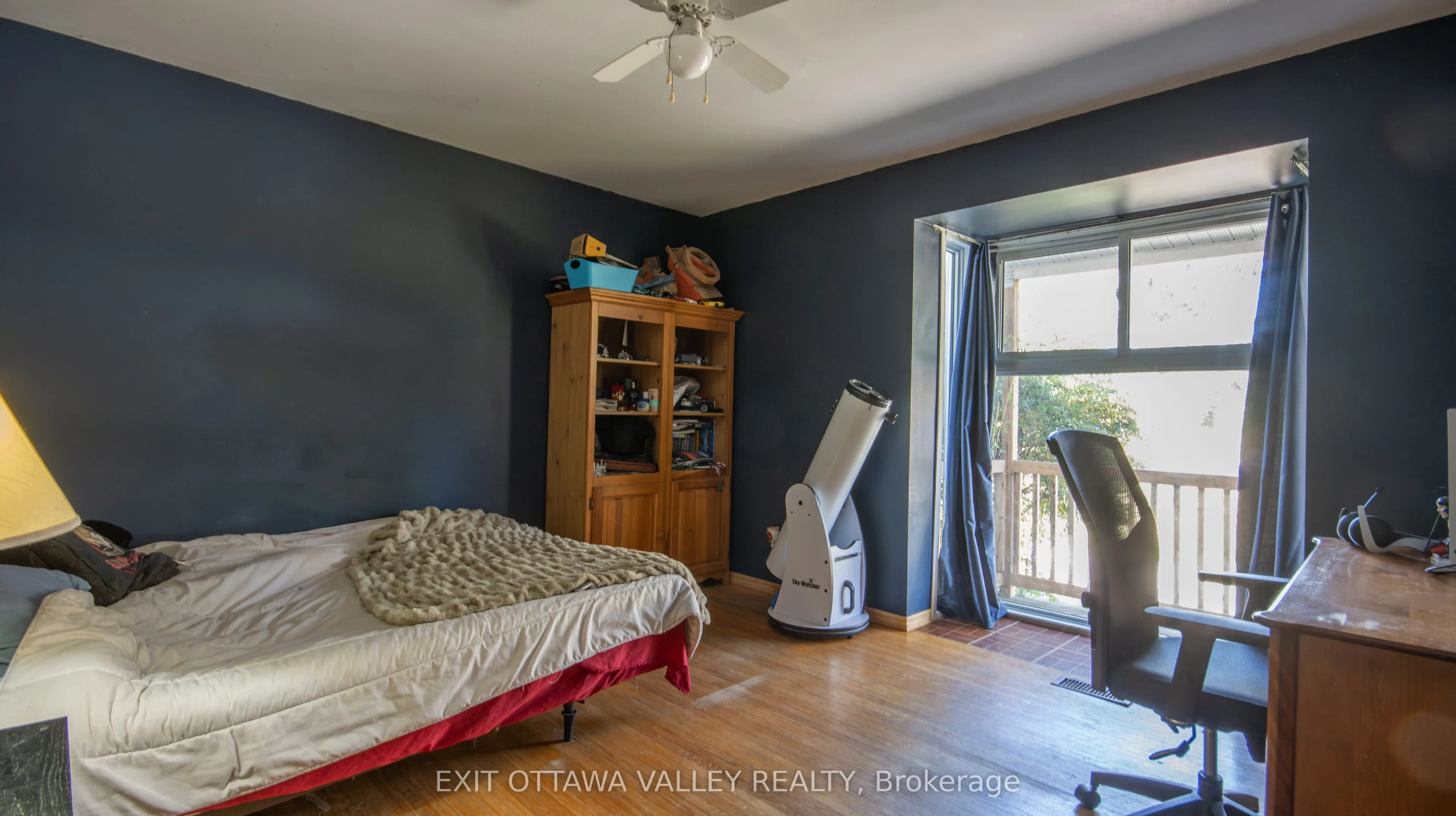 23 Sprucedale Avenue