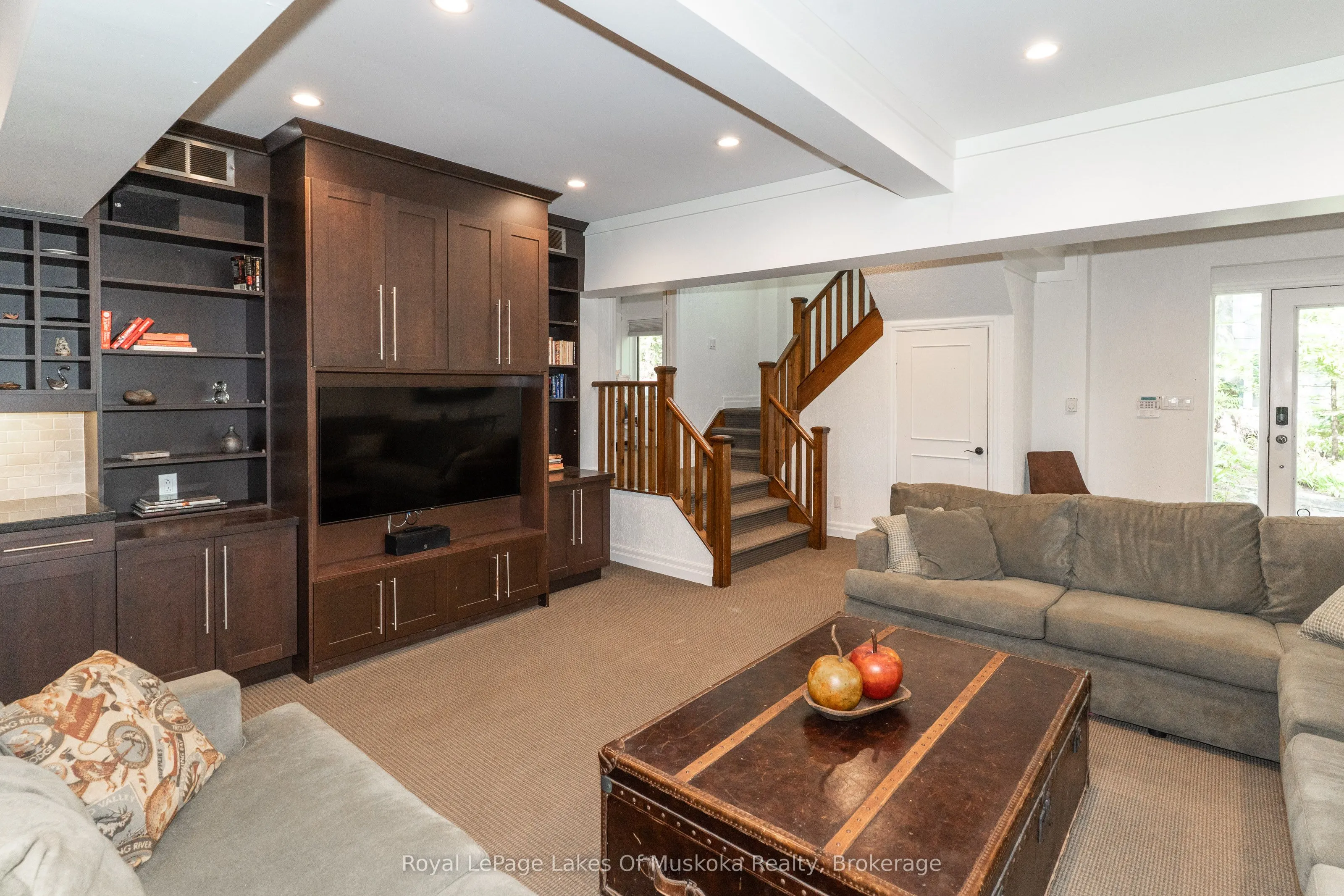 51 Pinetree Road