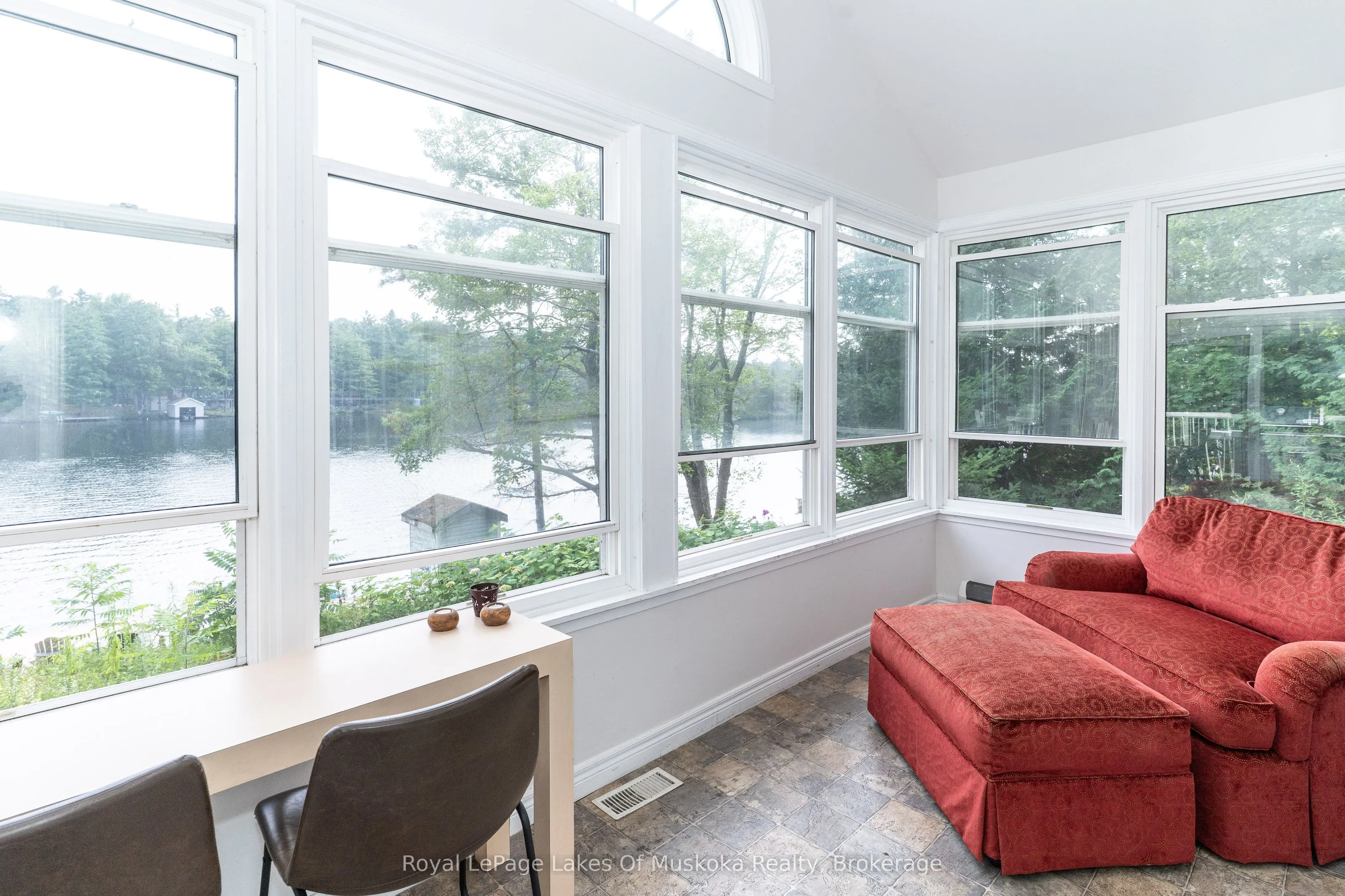 49 Pinetree Road