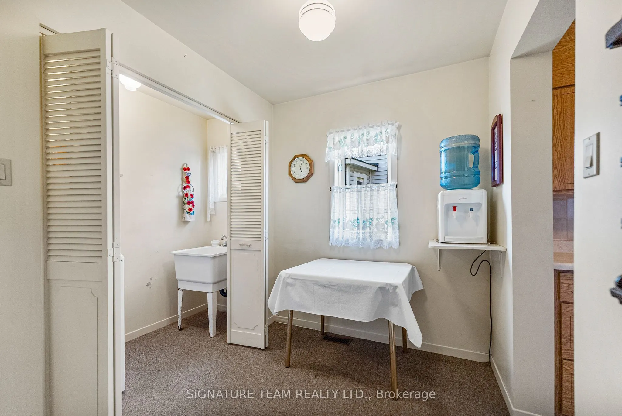 2157 Westmeath Road