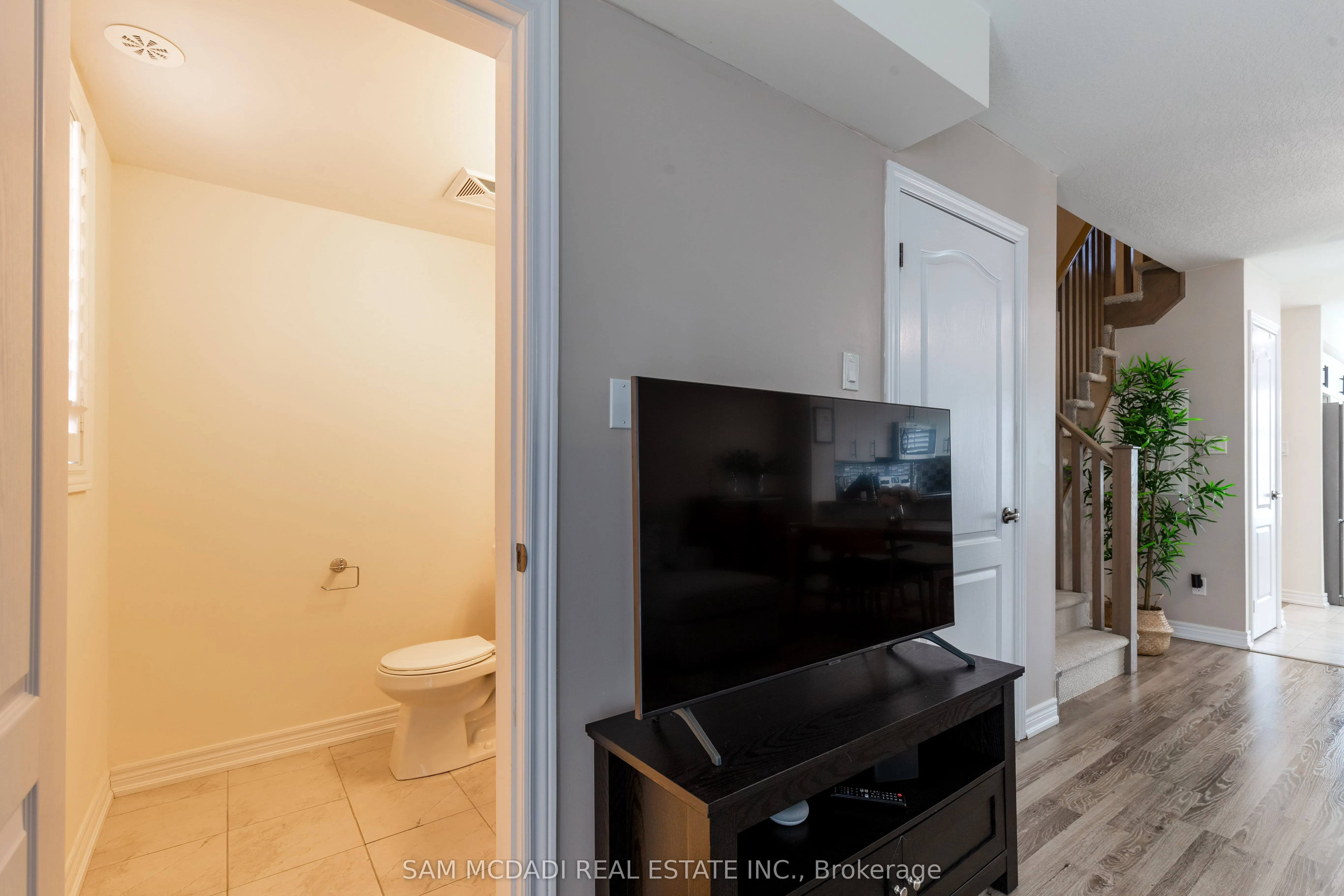 156 Watson Parkway N, #3