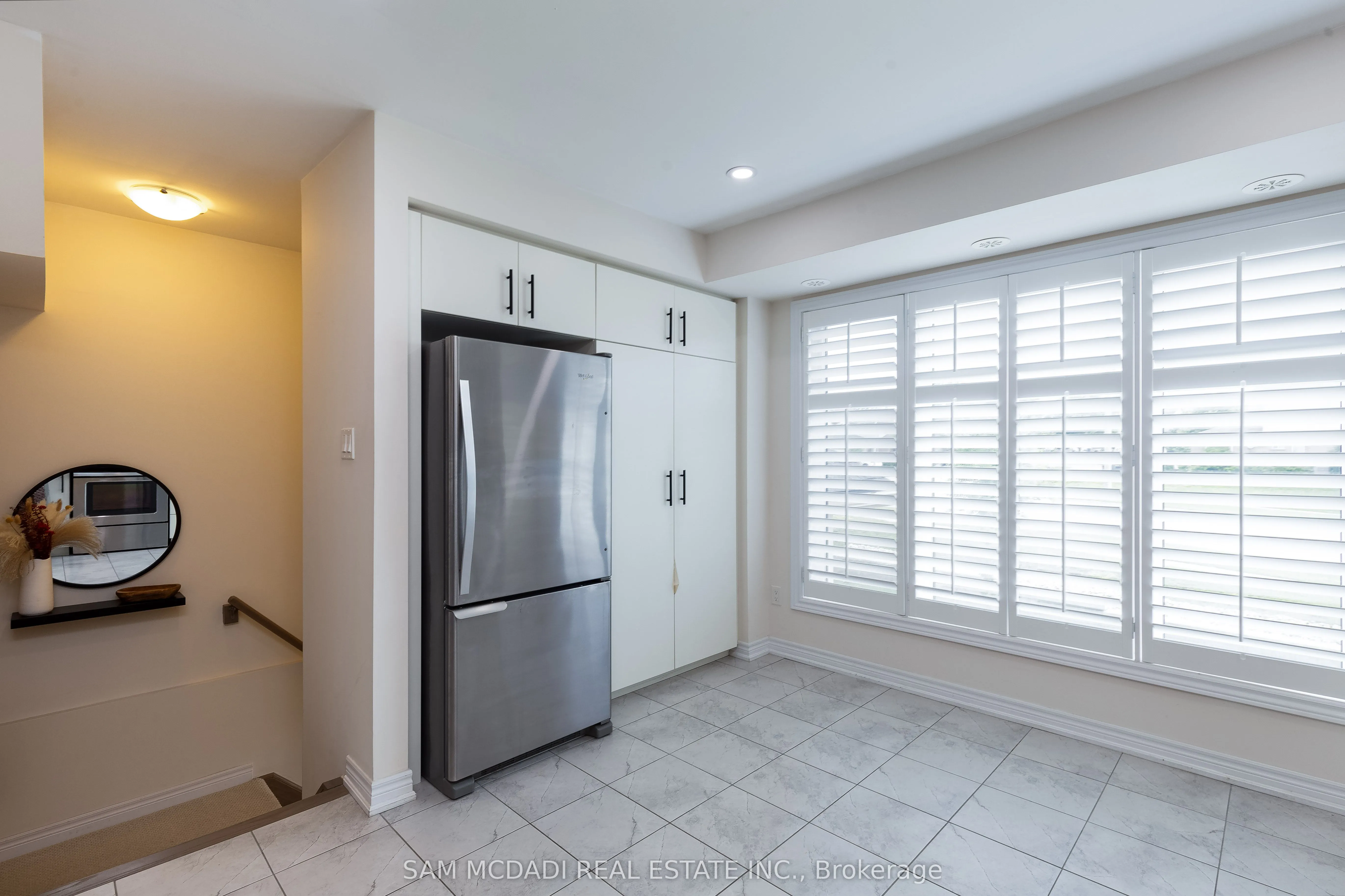 156 Watson Parkway N, #3