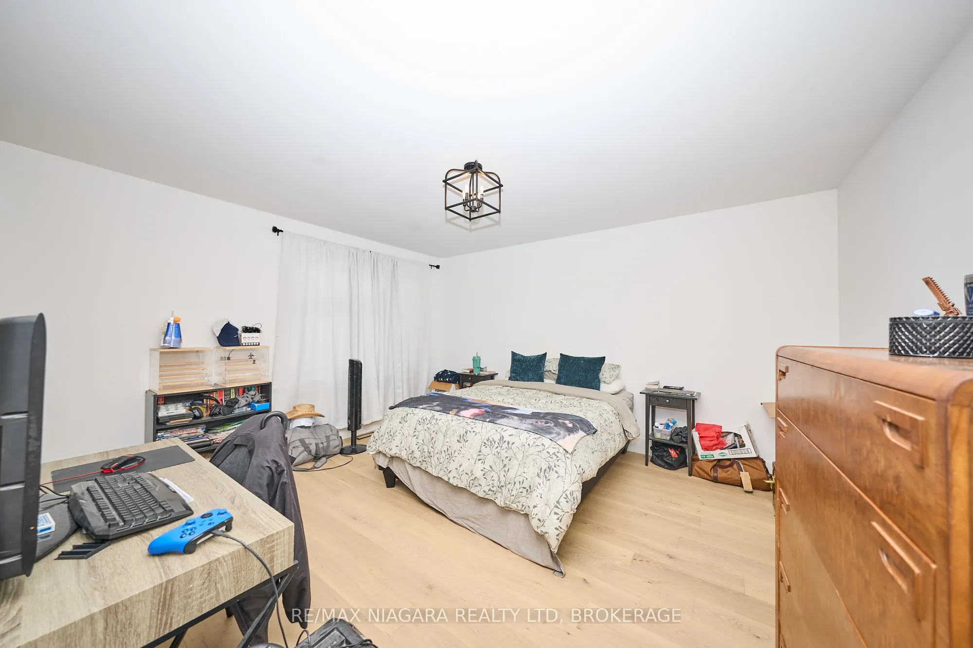146 Hodgkins Avenue