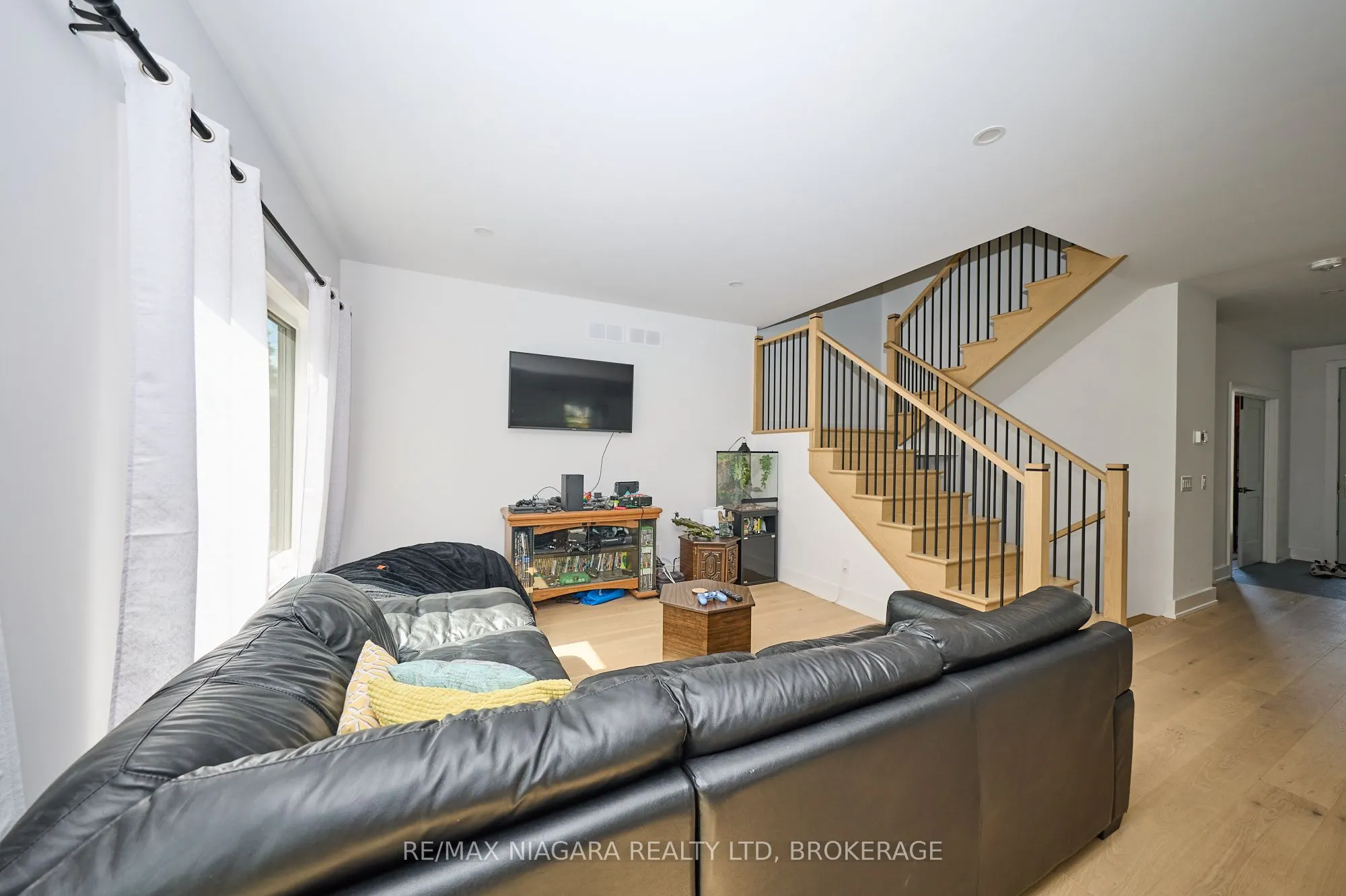 146 Hodgkins Avenue