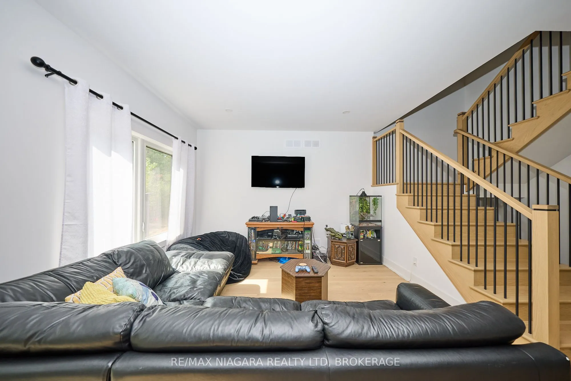 146 Hodgkins Avenue