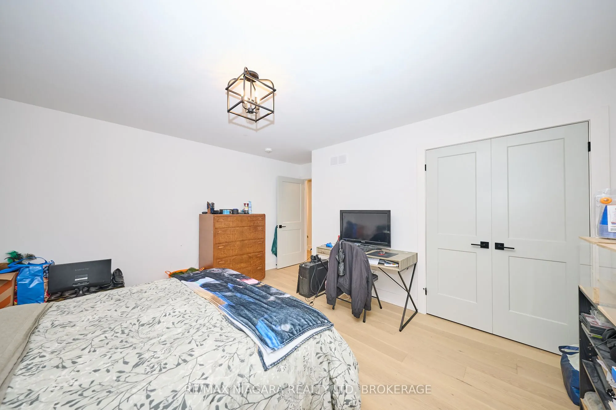 146 Hodgkins Avenue