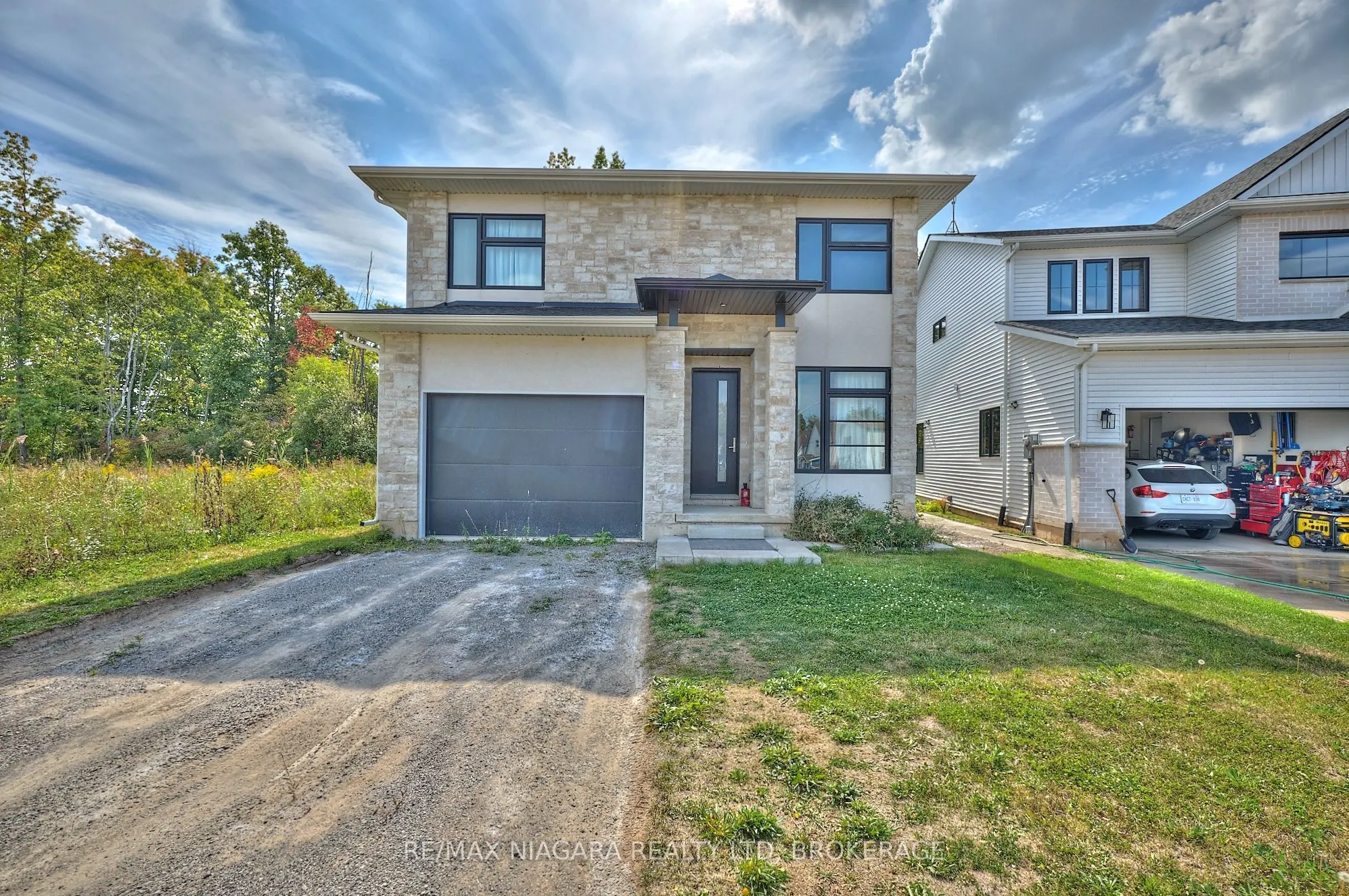 146 Hodgkins Avenue