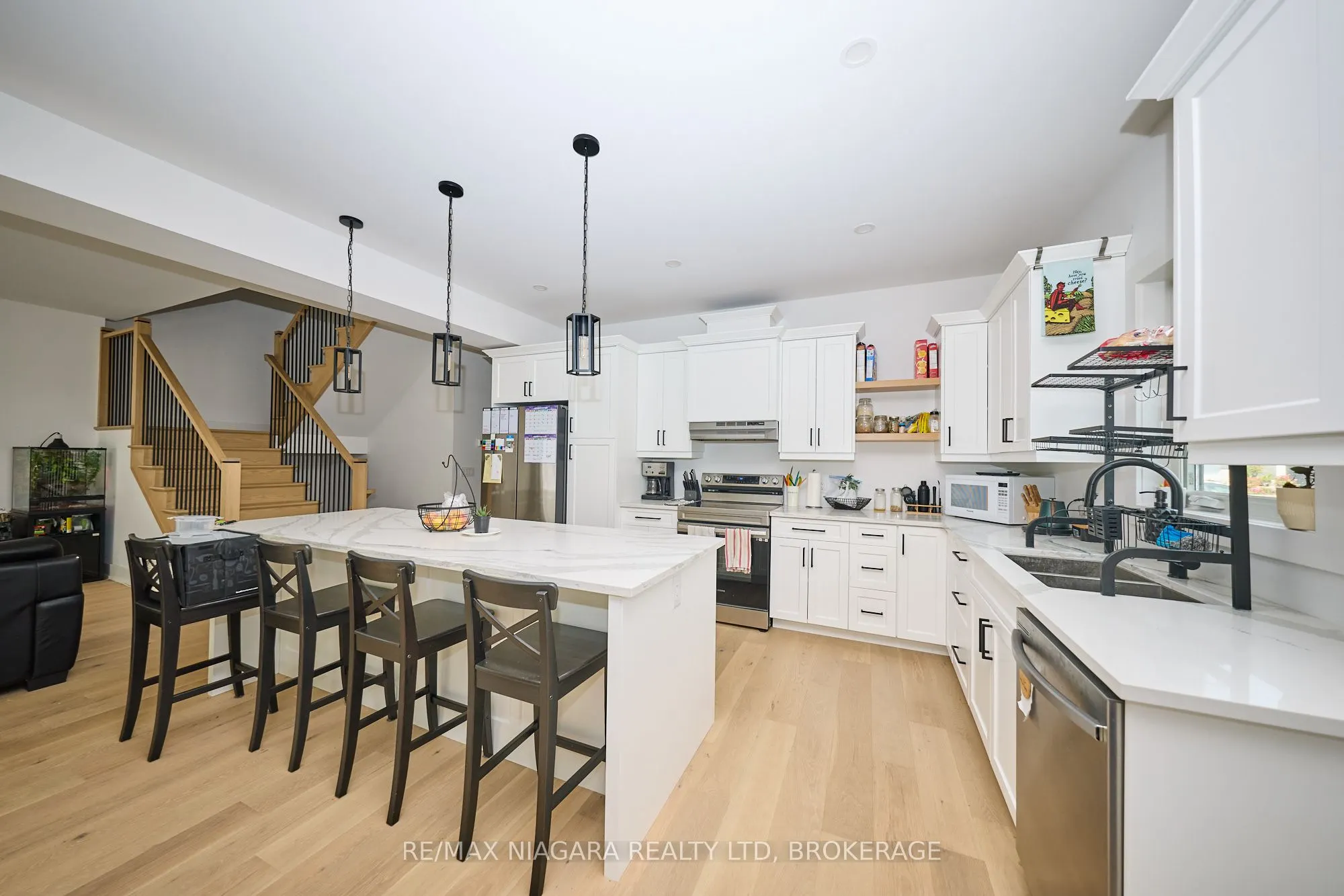 146 Hodgkins Avenue