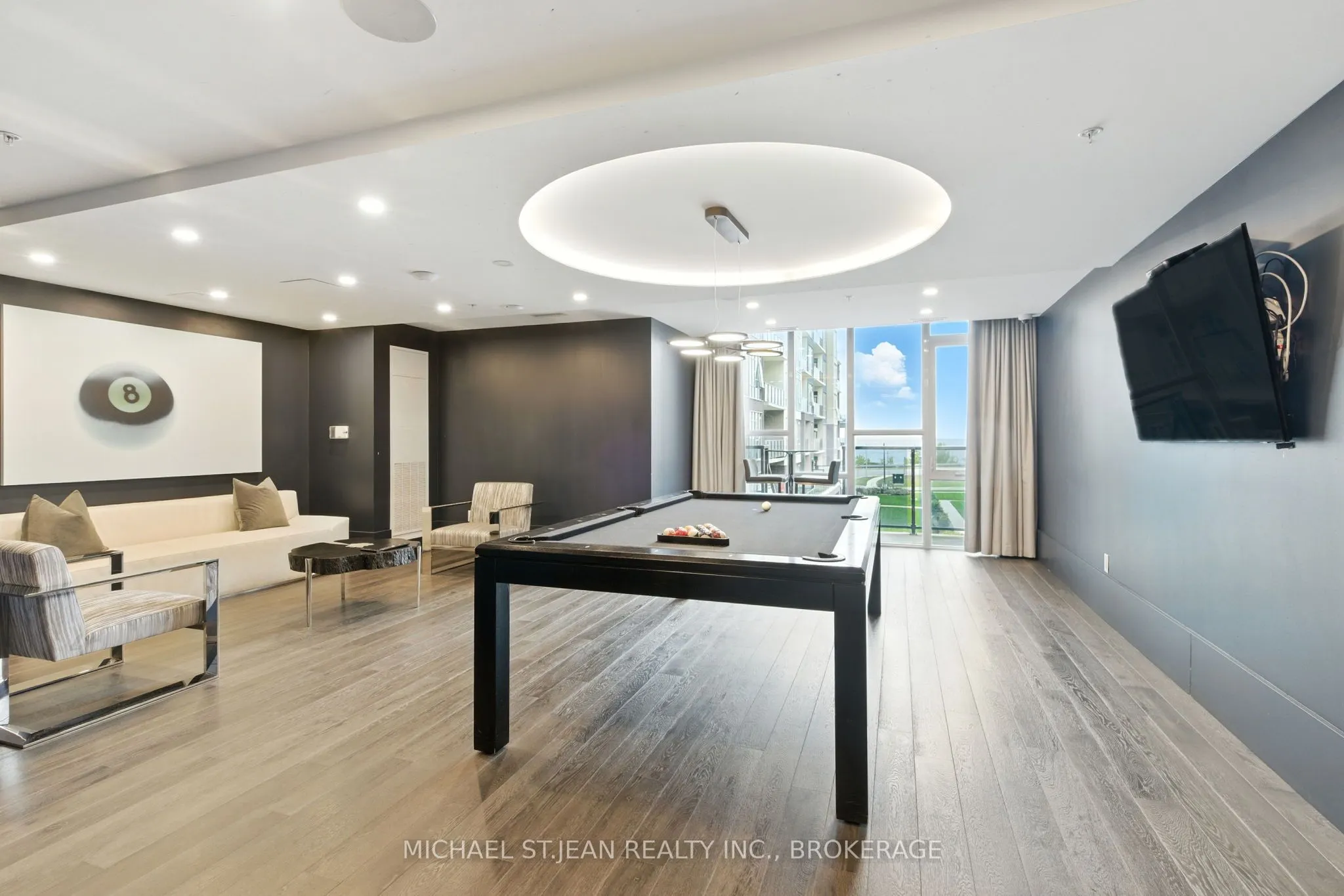 16 Concord Place, #803