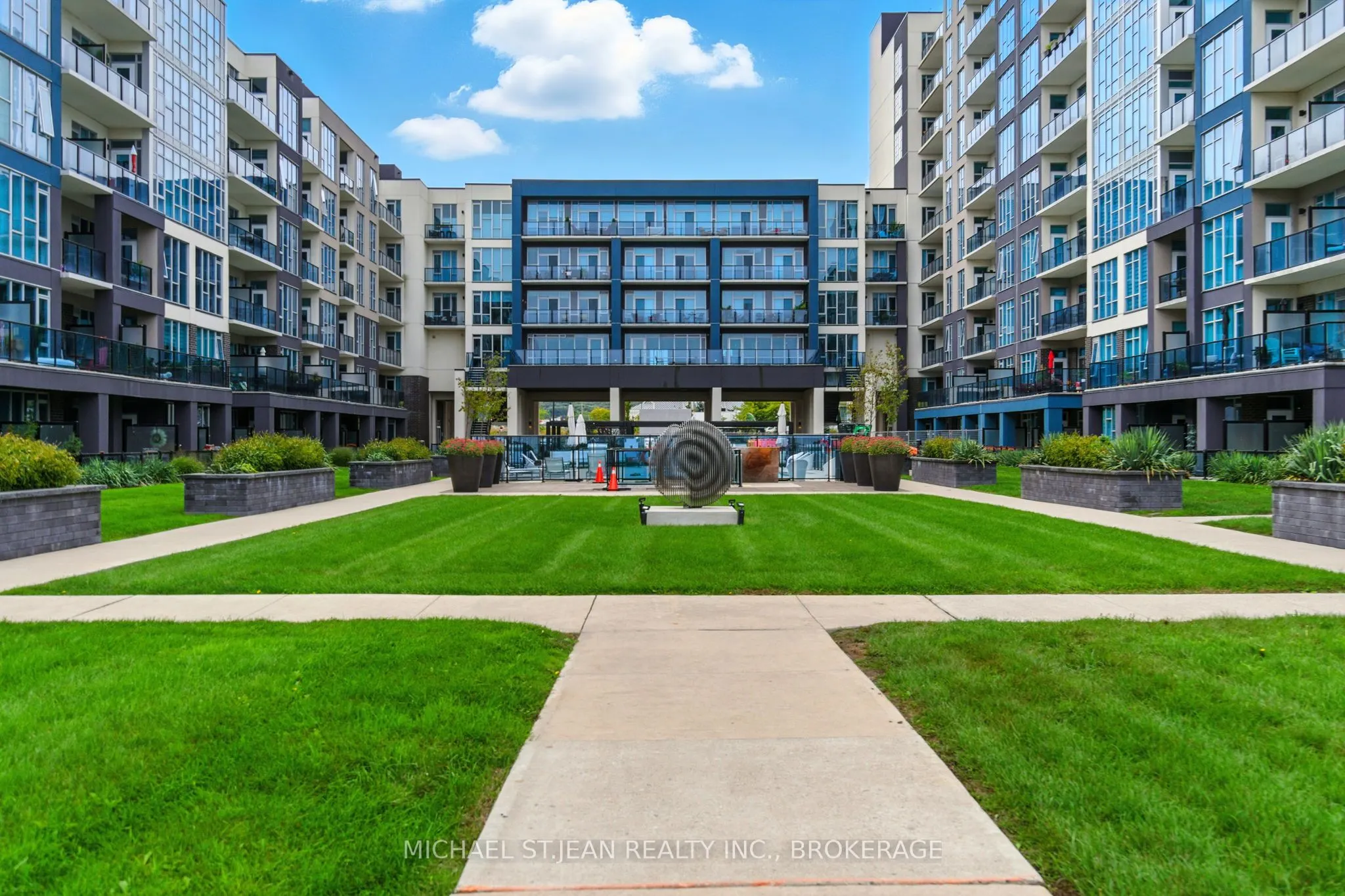 16 Concord Place, #803