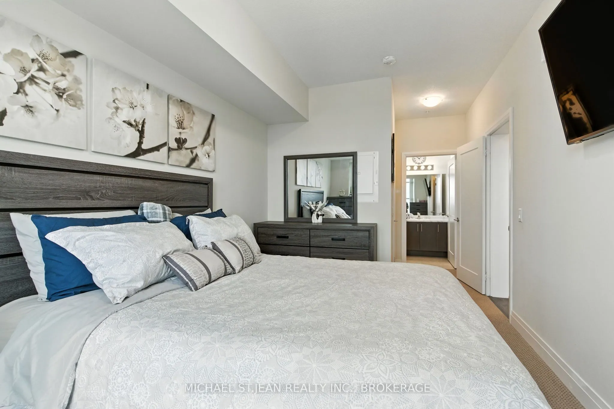 16 Concord Place, #803