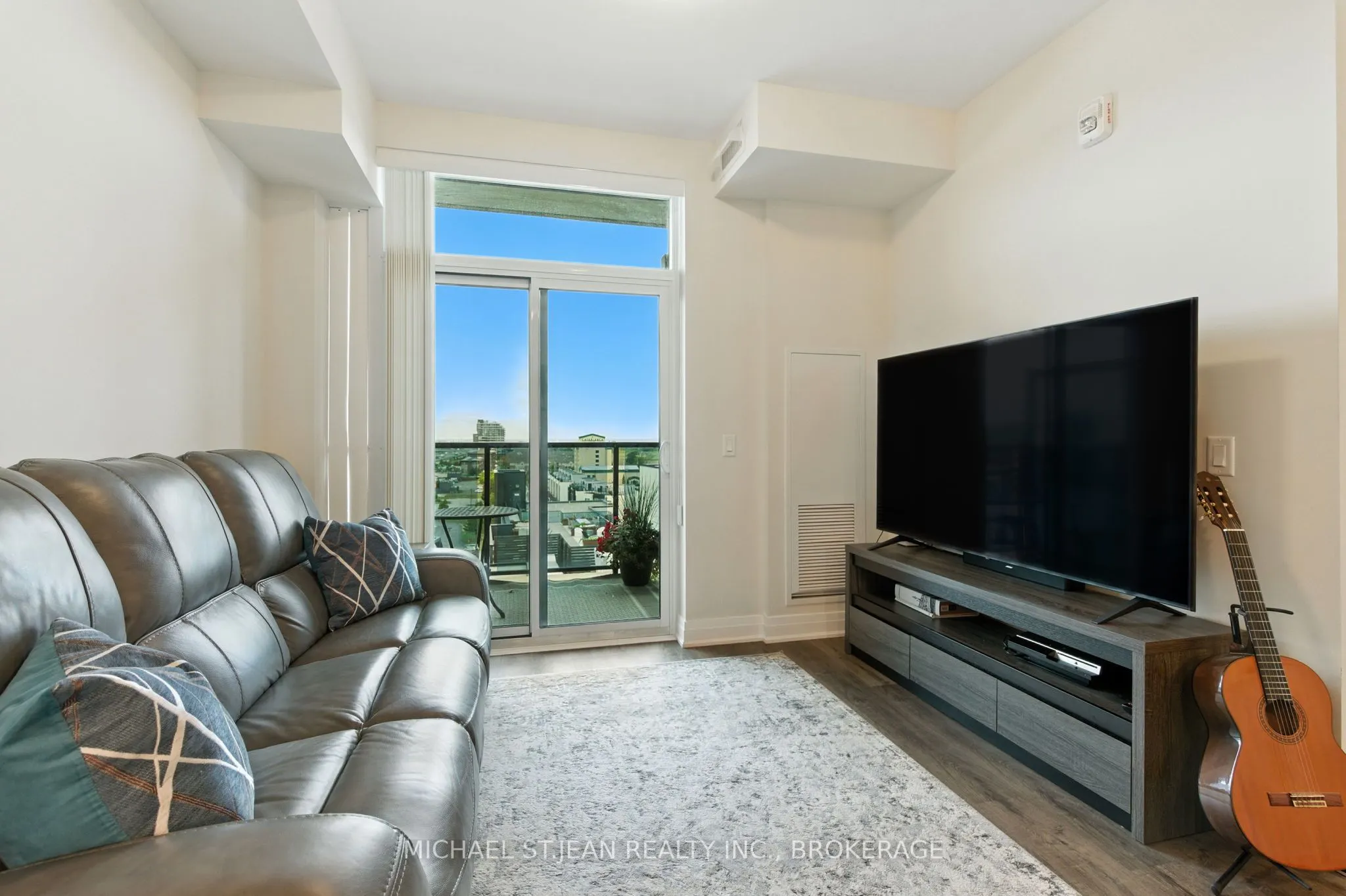 16 Concord Place, #803