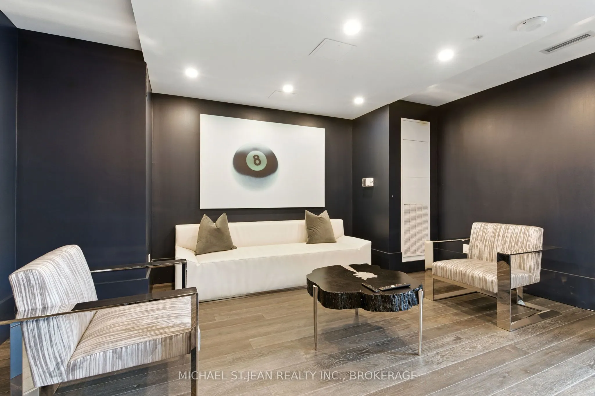 16 Concord Place, #803