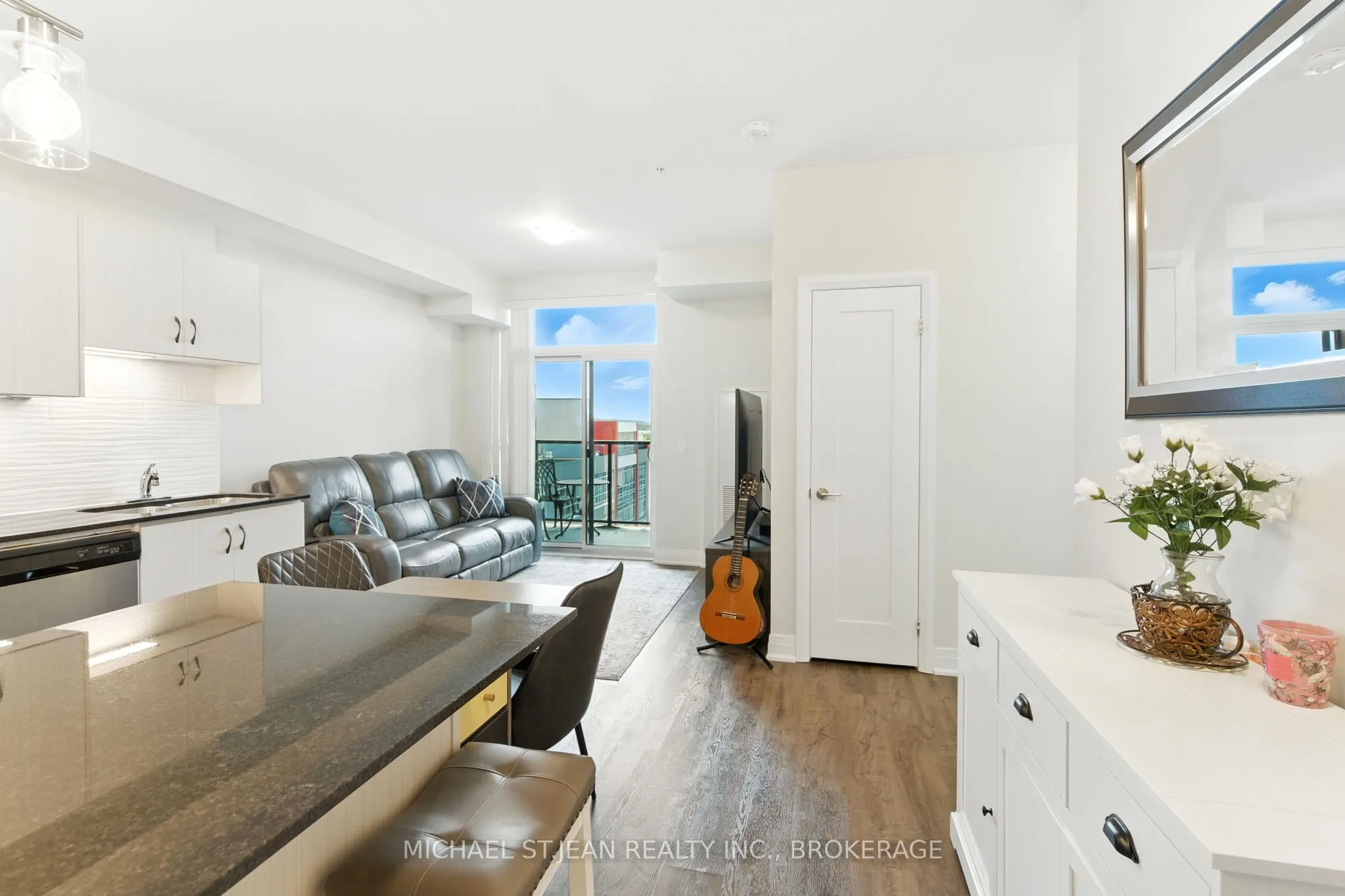 16 Concord Place, #803