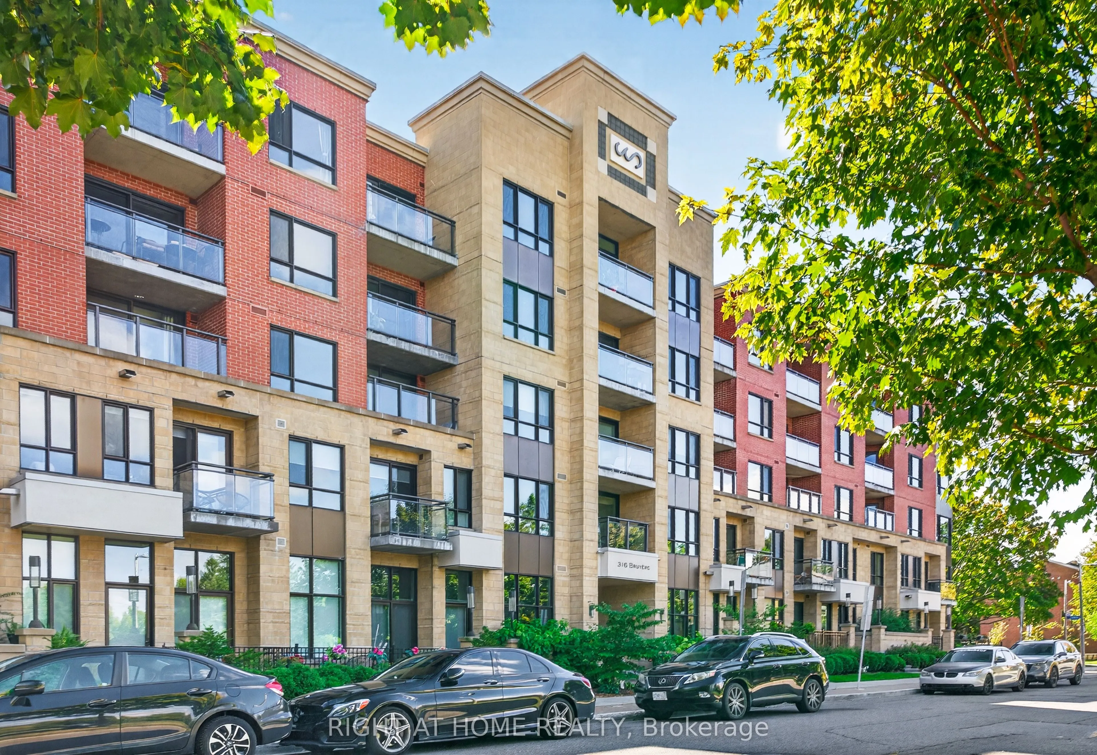 316 Bruyere Street, #517