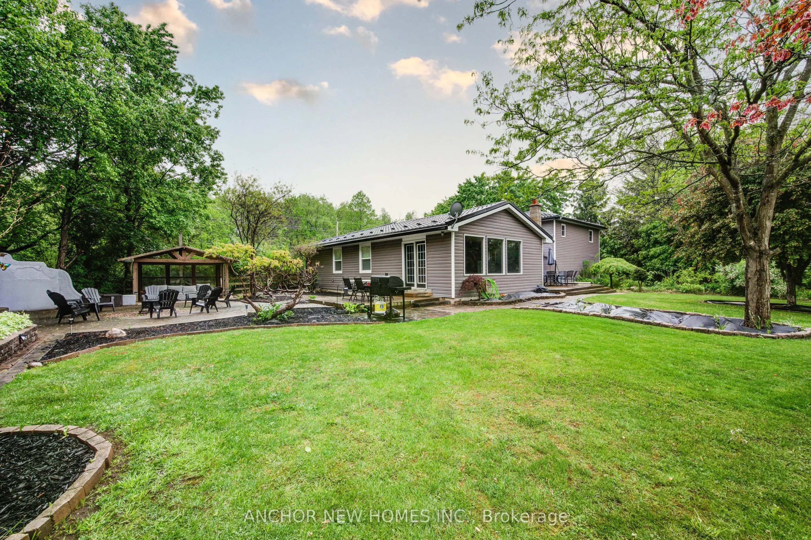 403137 ROBINSON Road