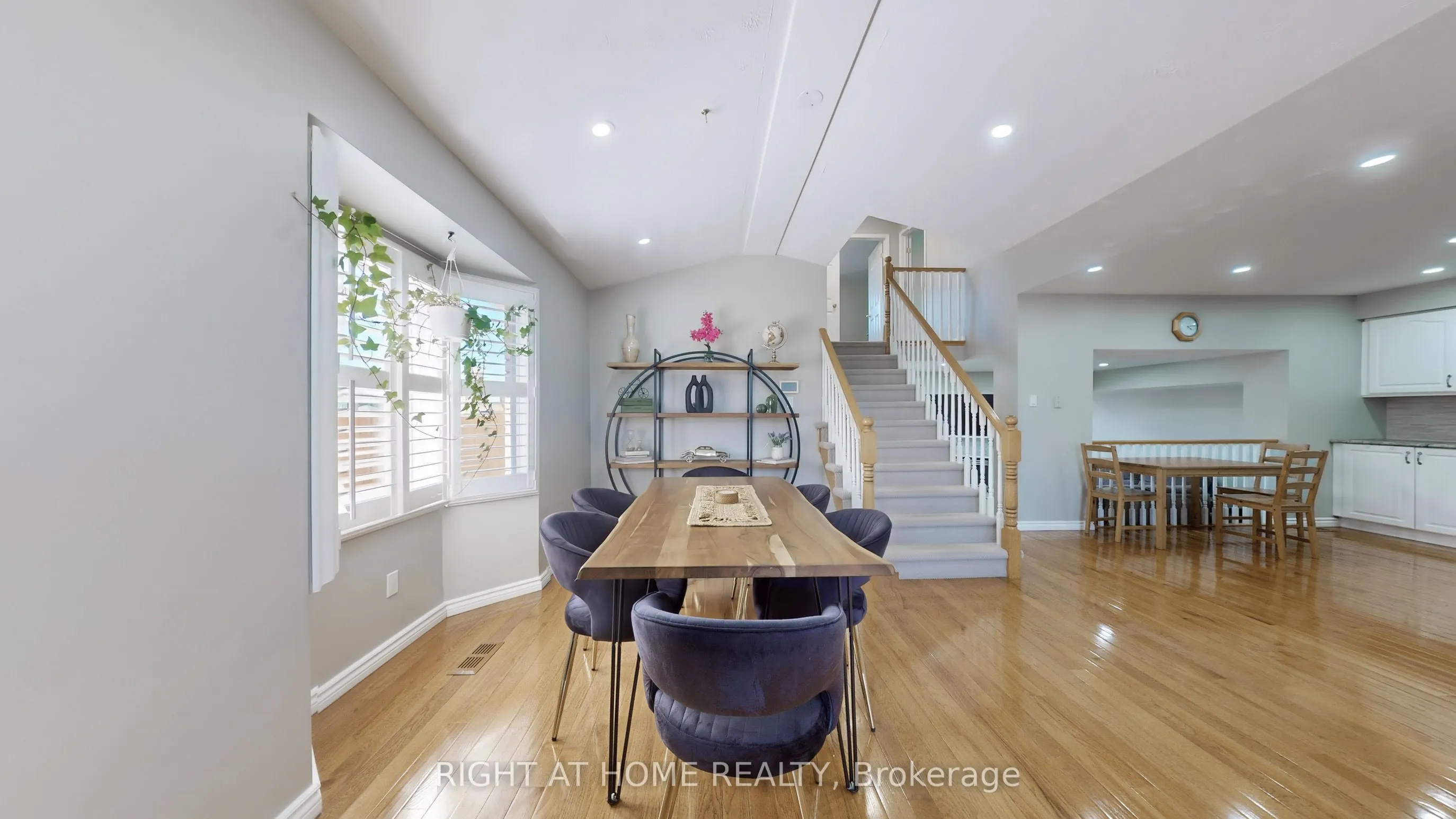 183 Alderlea Avenue
