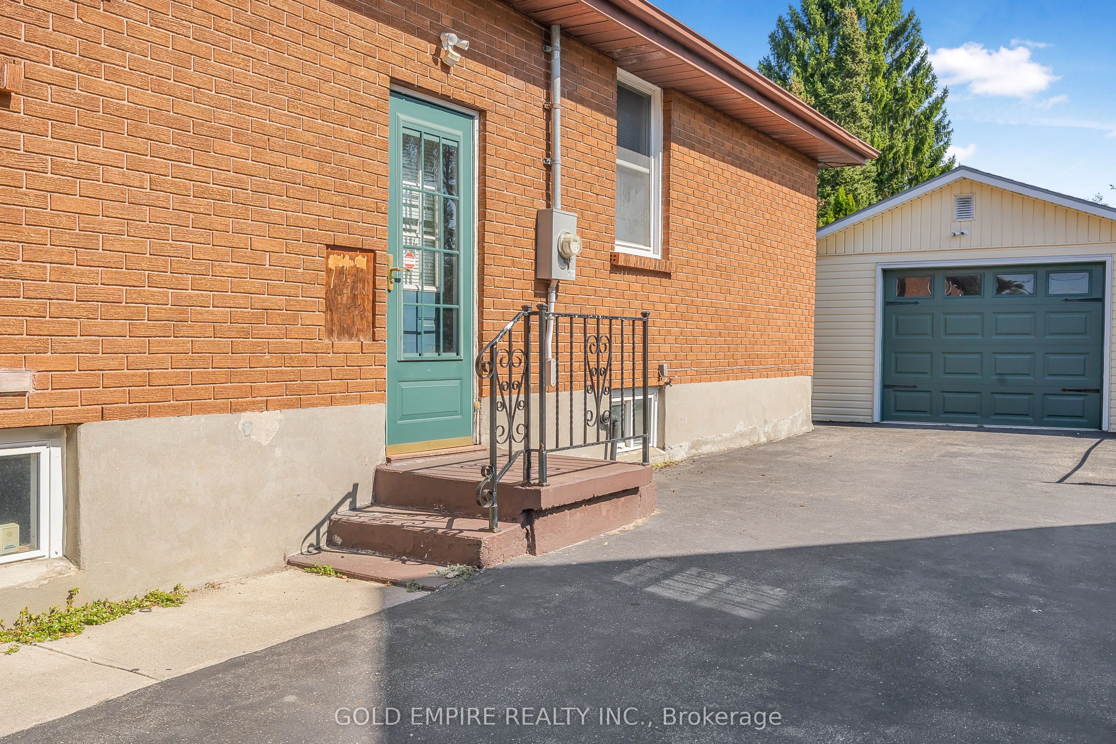 362 Avondale Road