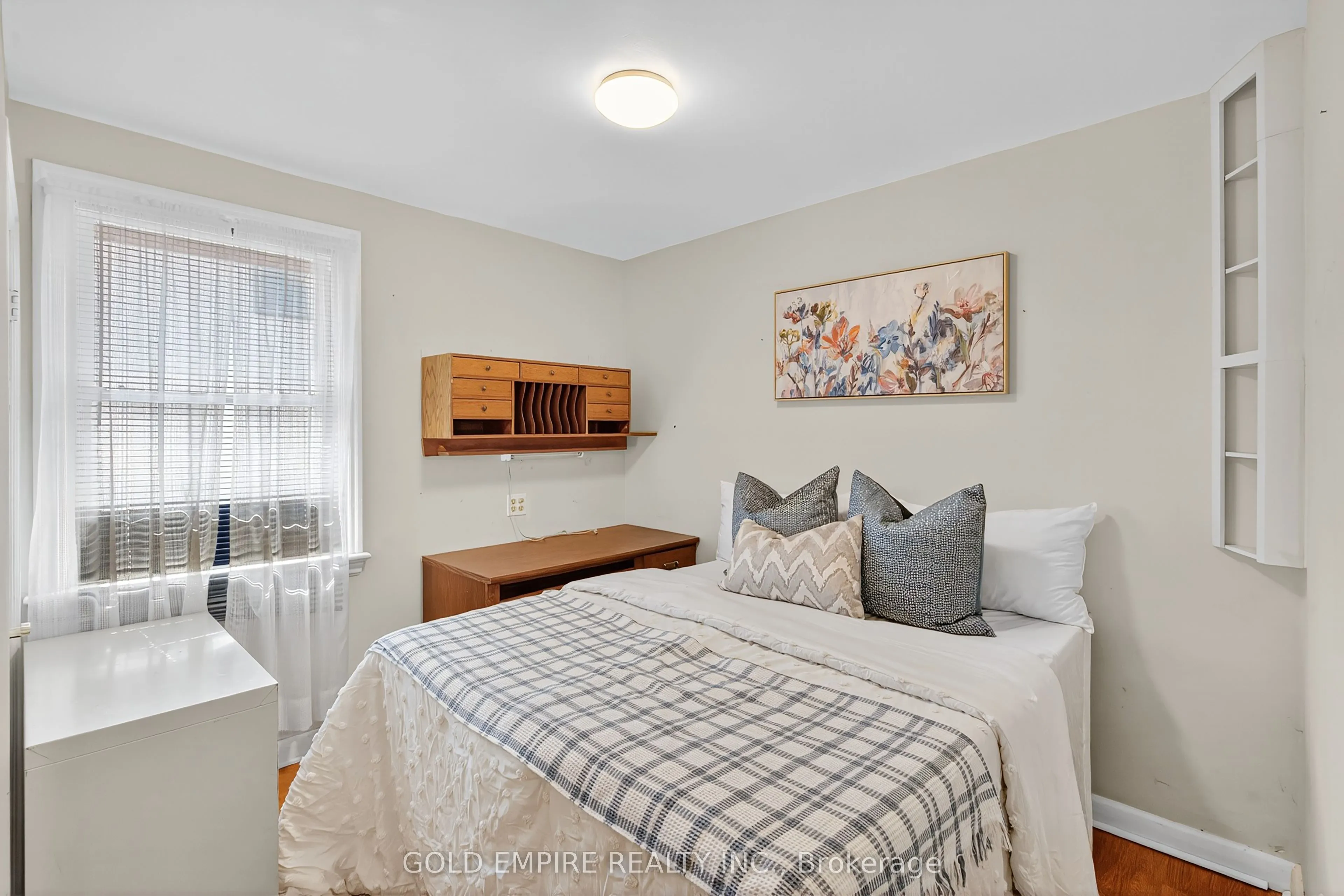 362 Avondale Road