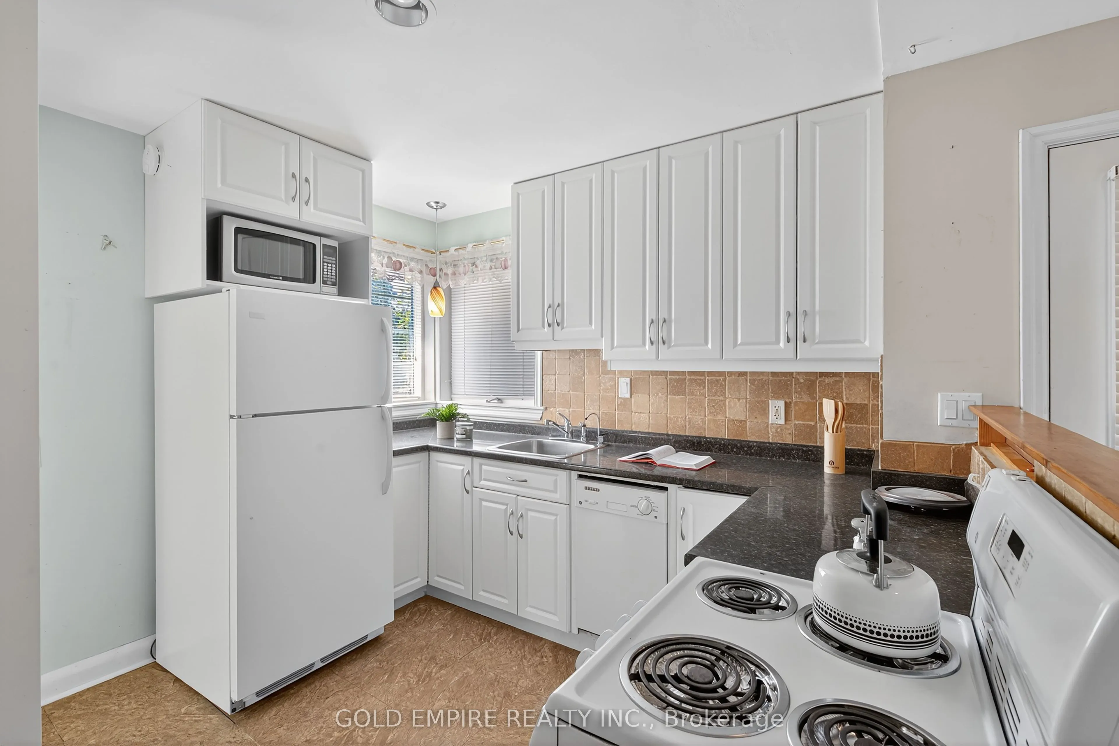 362 Avondale Road
