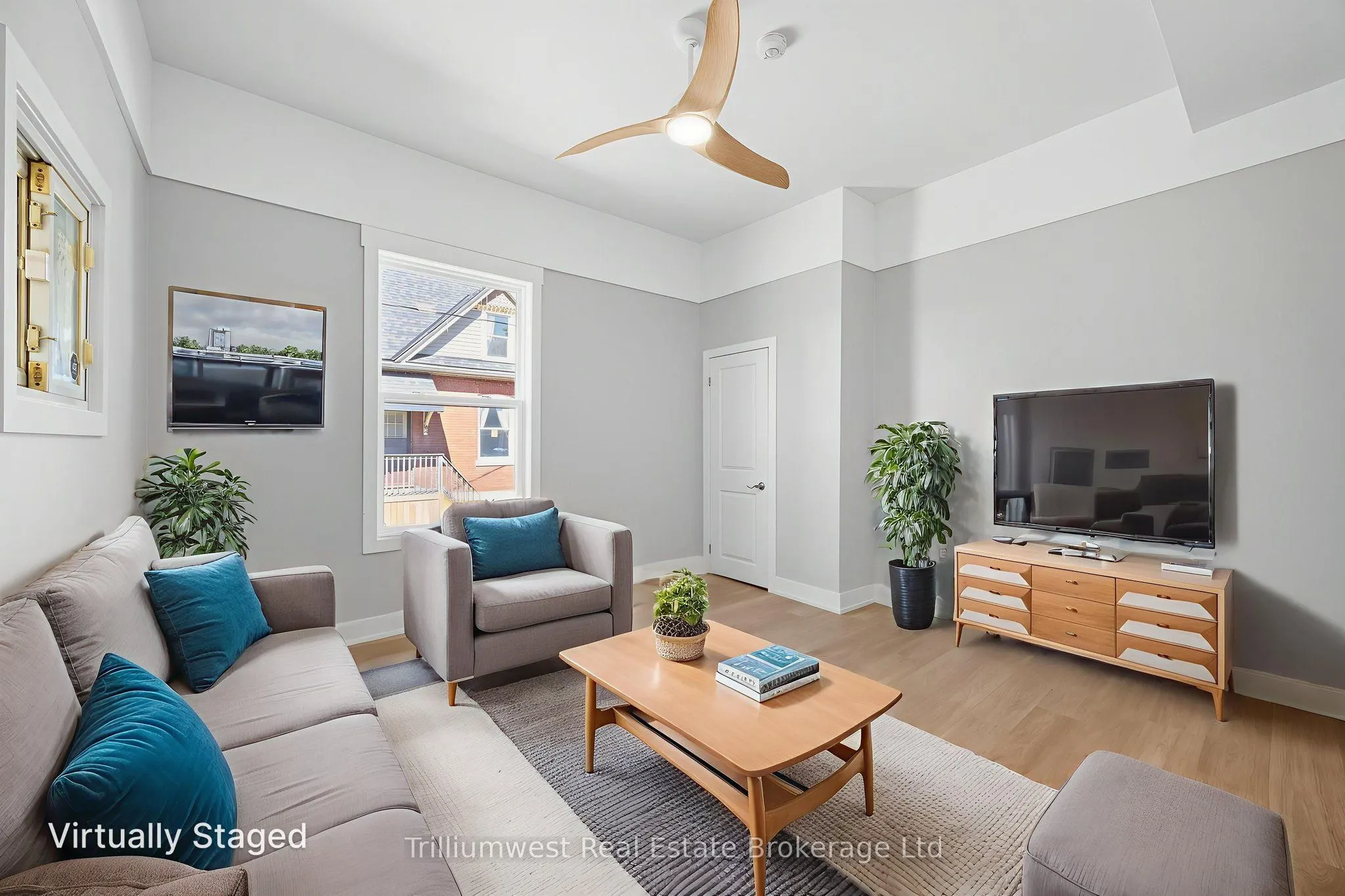 60 1/2 St Catharine Street