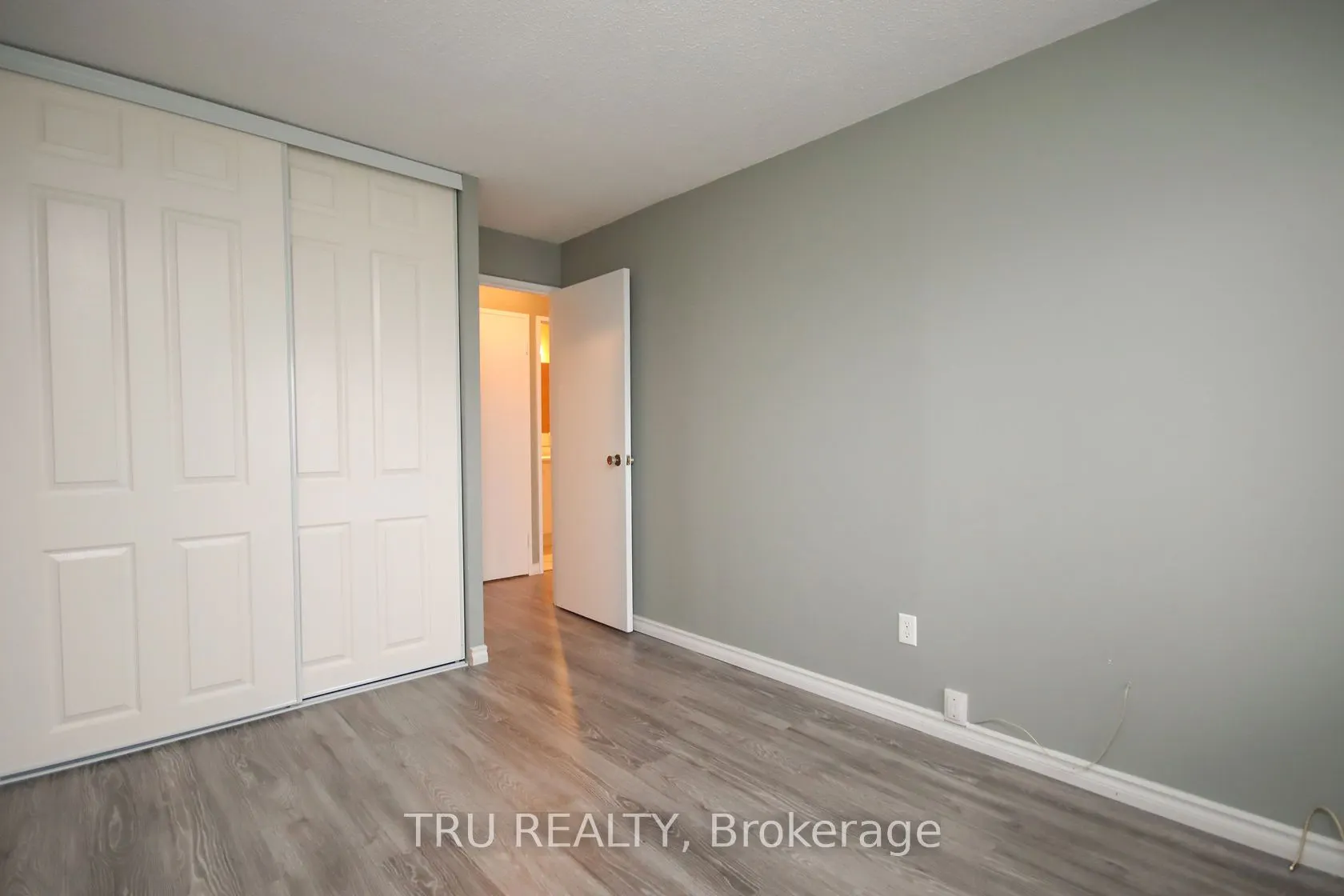 1081 AMBLESIDE Drive, #1604