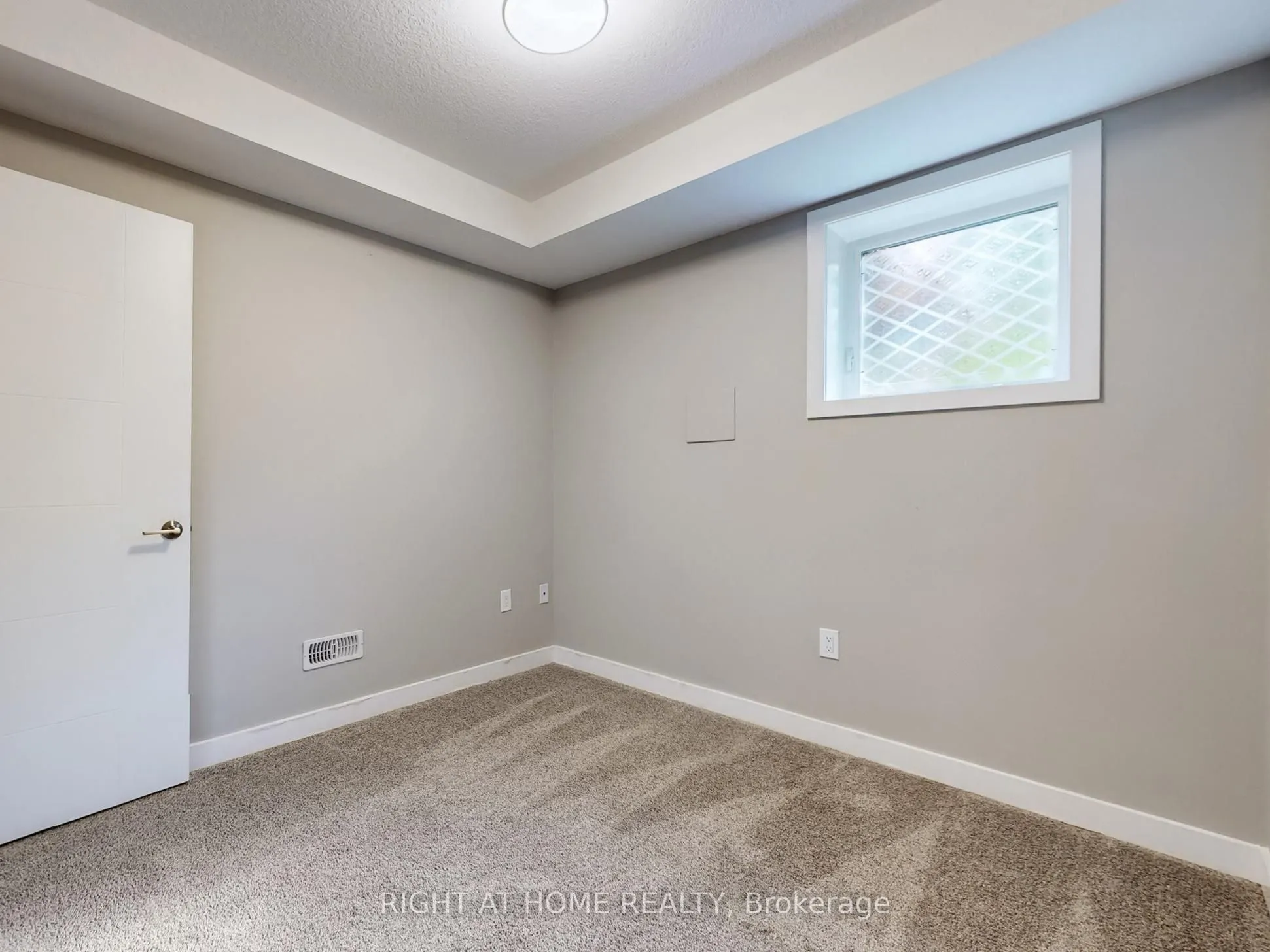 83 Beechwood Avenue, #07