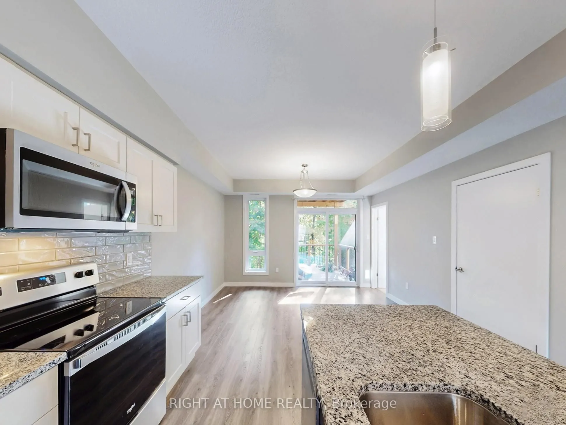 83 Beechwood Avenue, #07