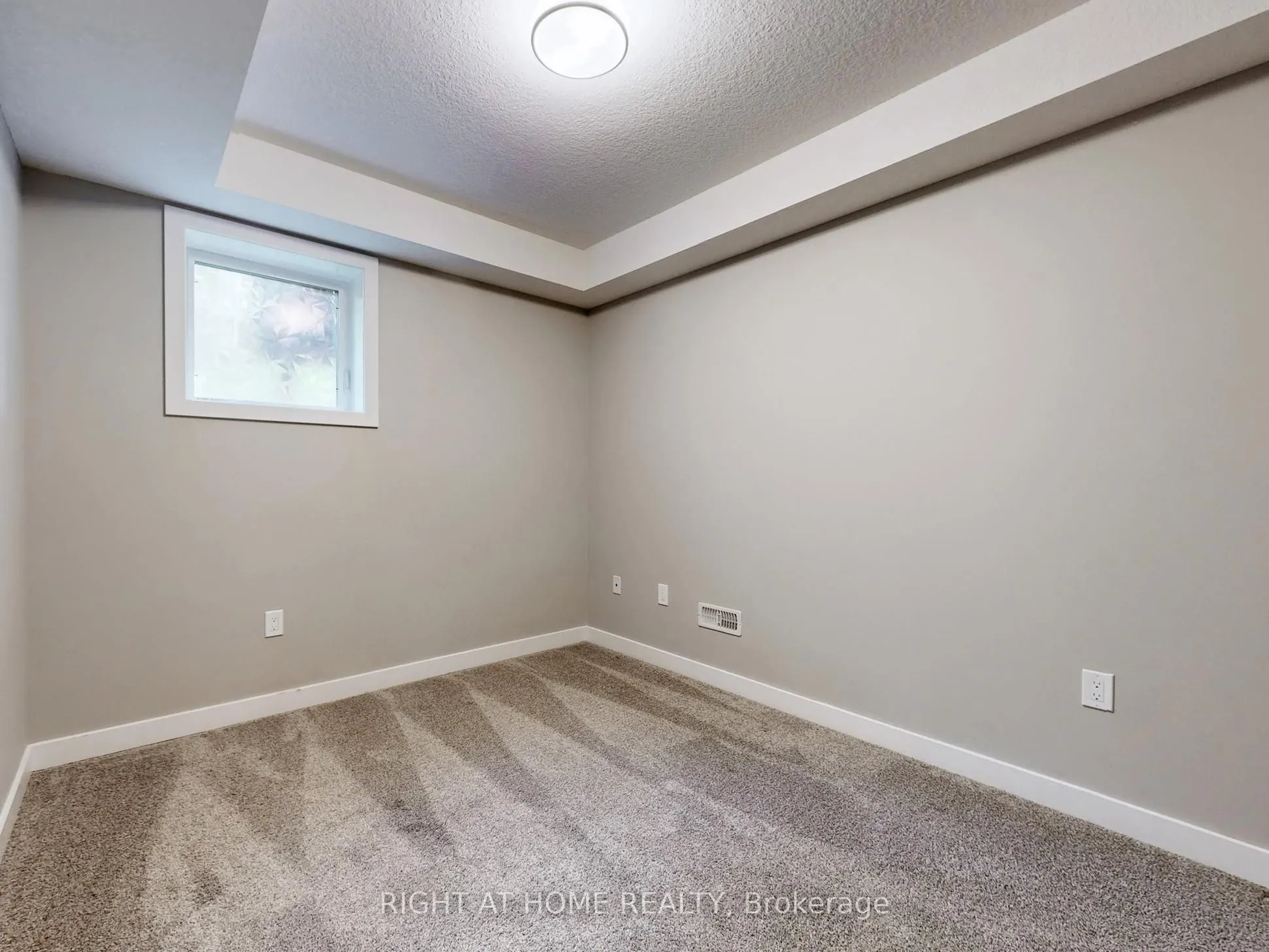 83 Beechwood Avenue, #07