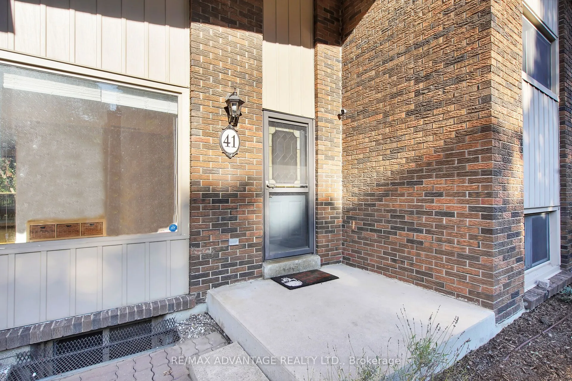 41 Queen Anne Circle
