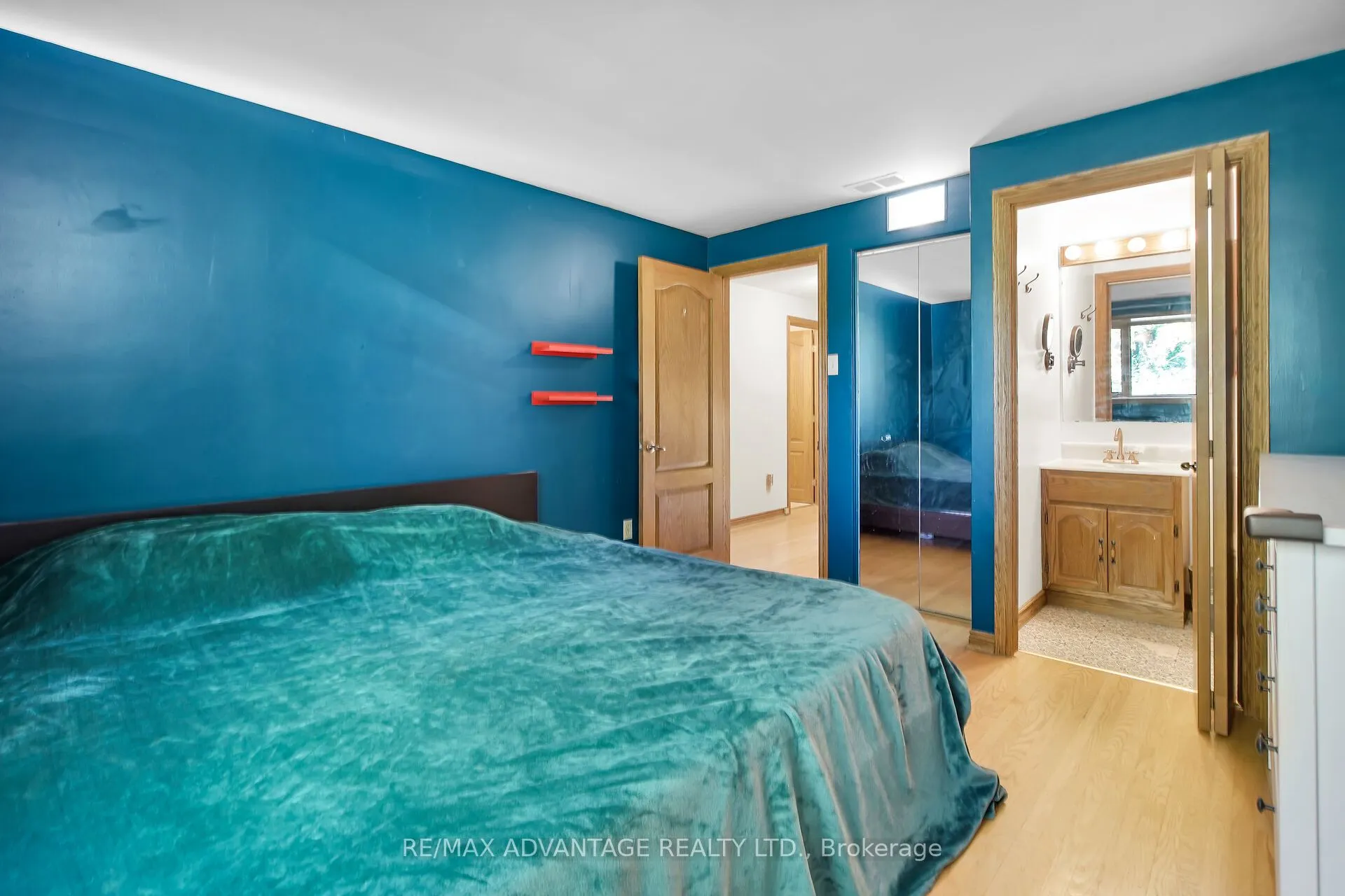 41 Queen Anne Circle