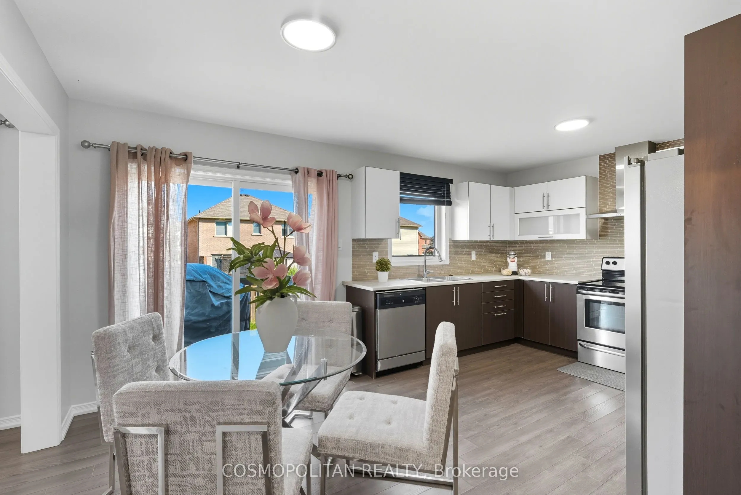 7704 Cottonwood Drive