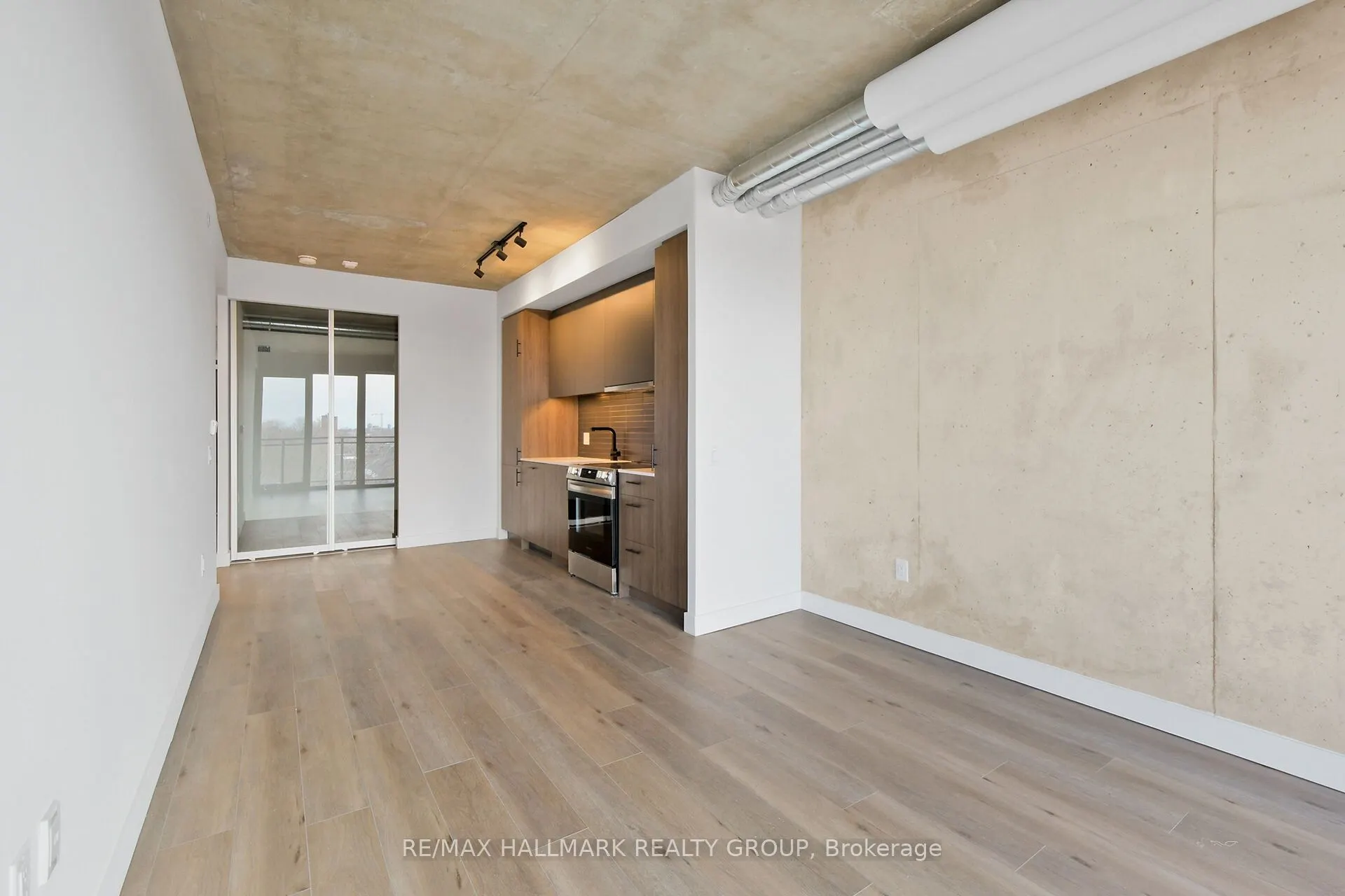 10 James Street, #617