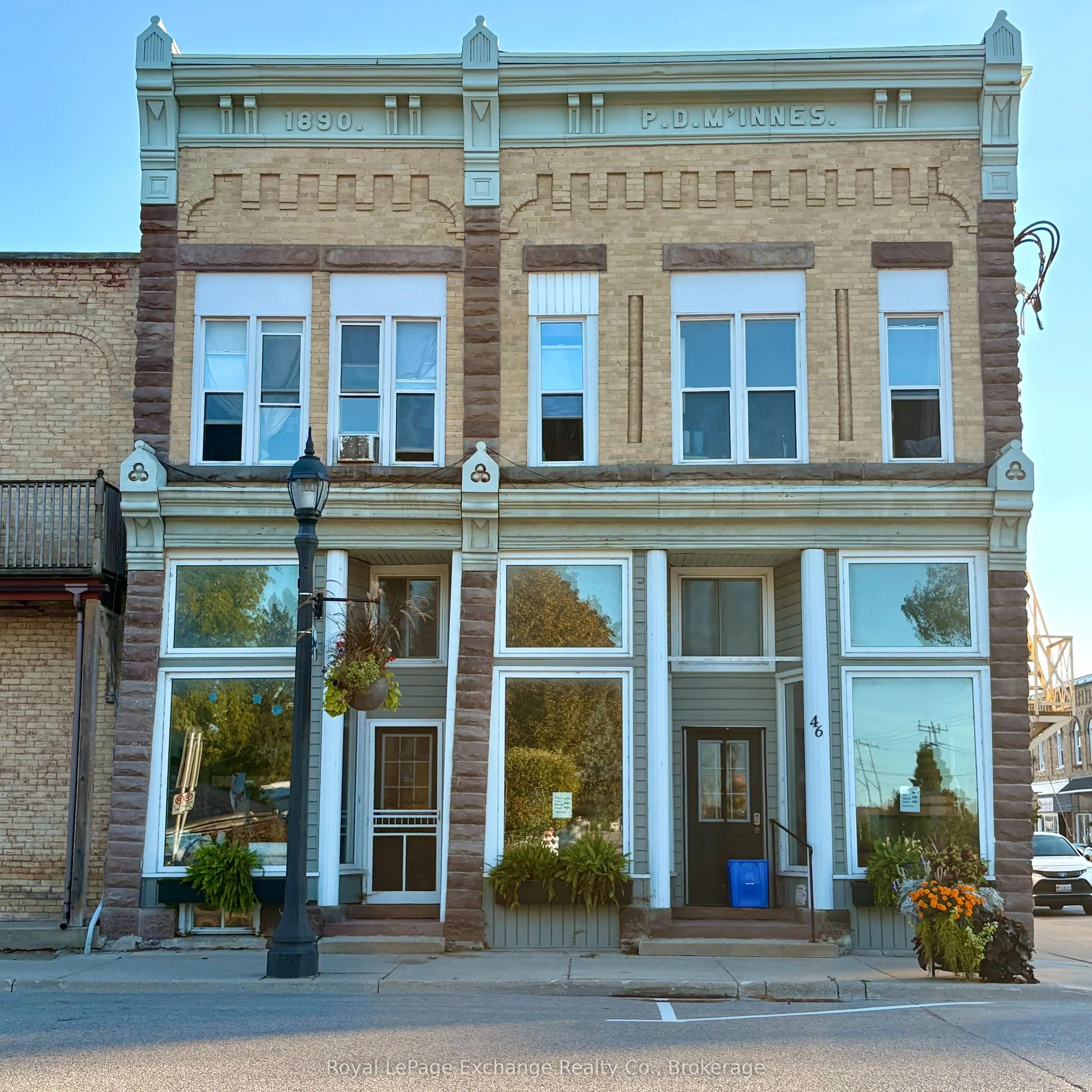 46 Queen Street S, #8