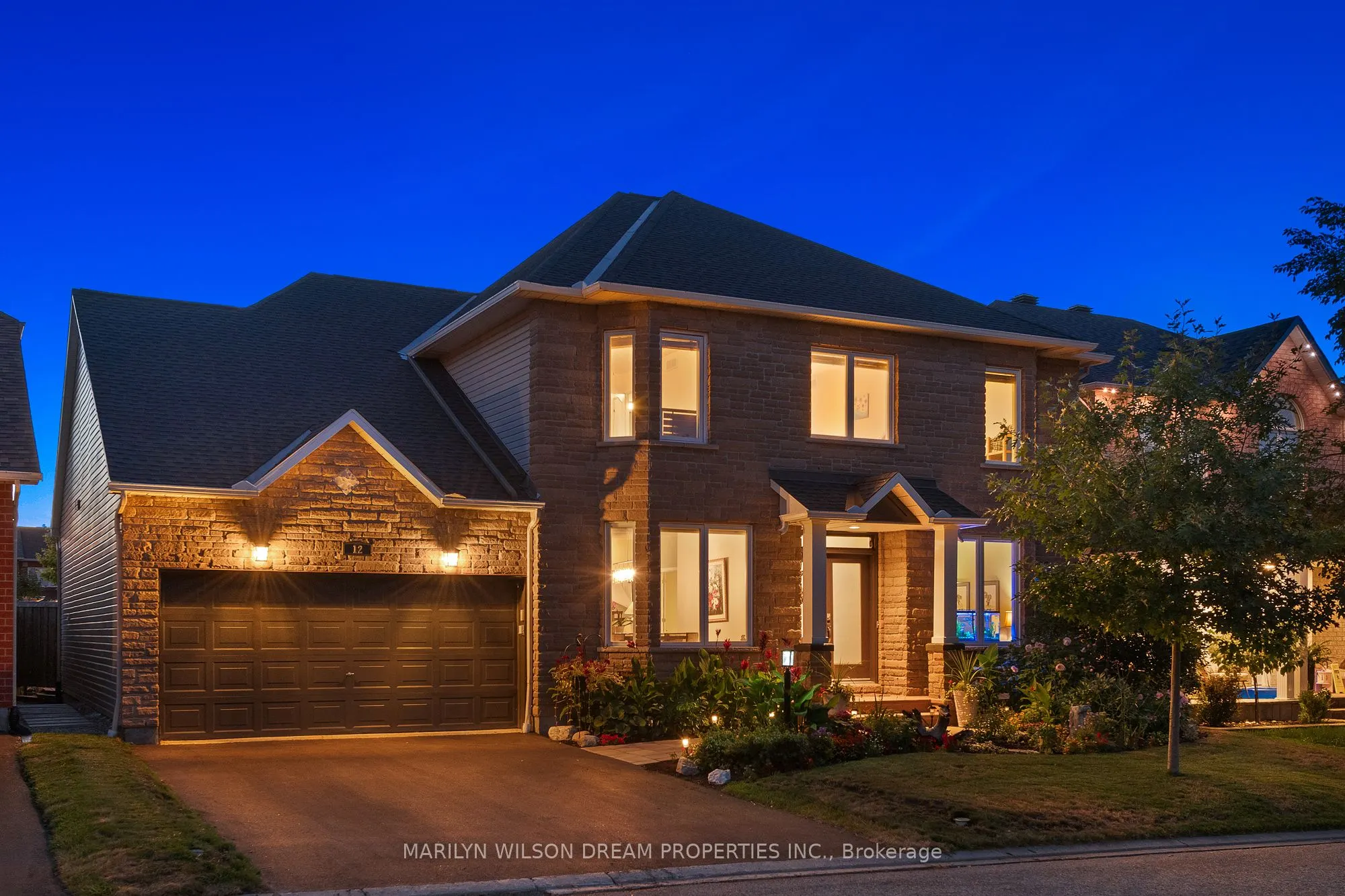 12 Greenpointe Drive
