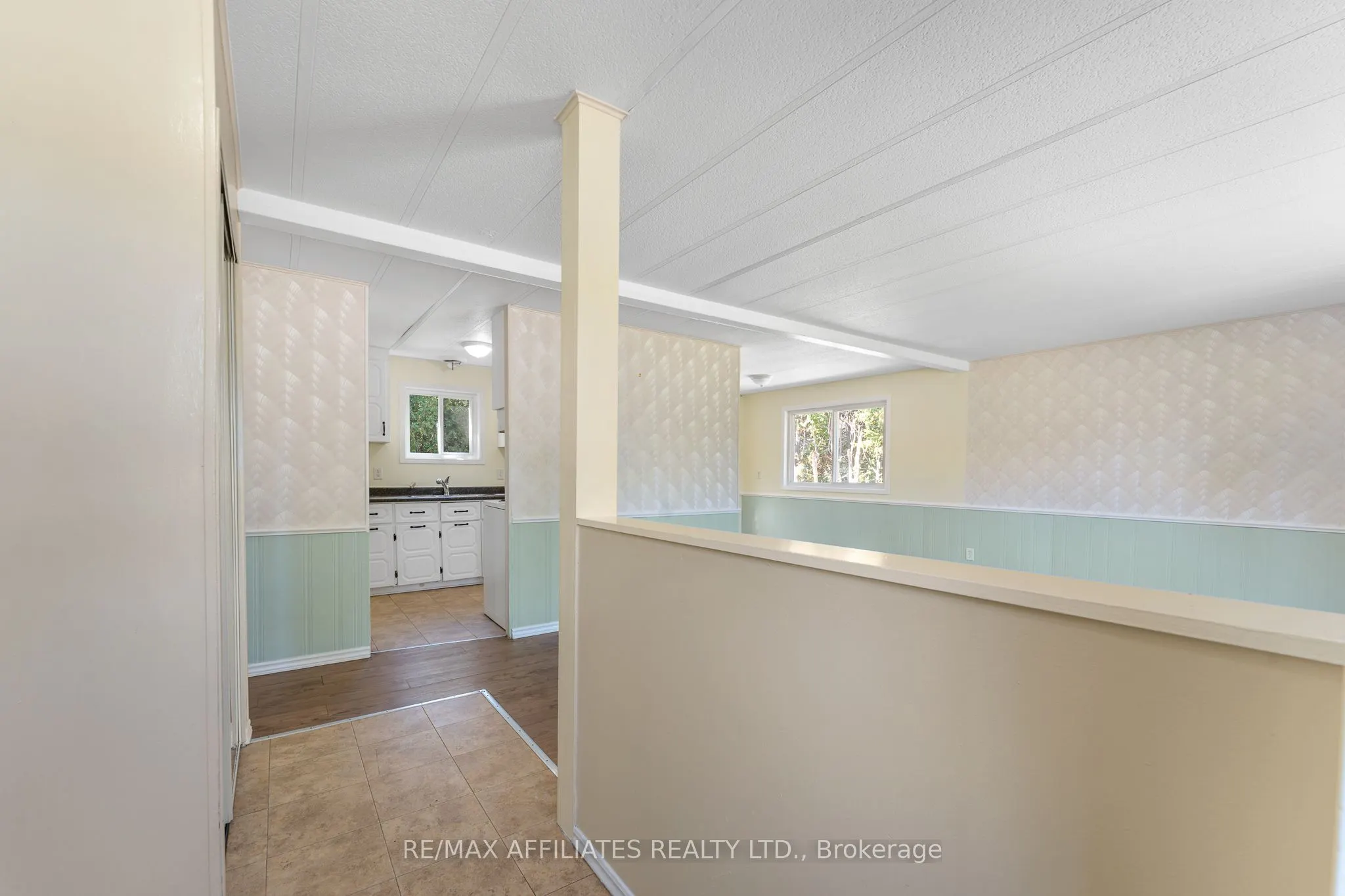 5 Fringewood Drive