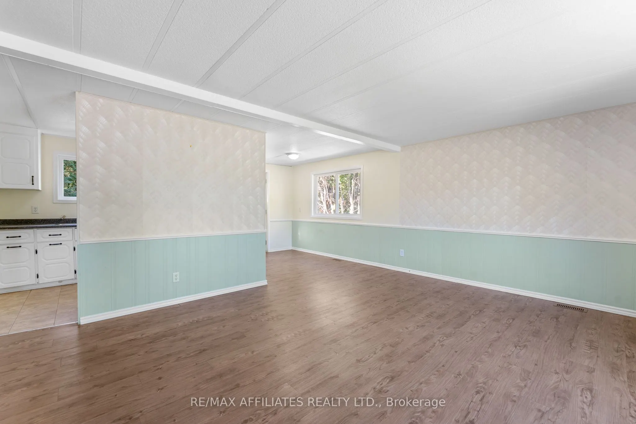5 Fringewood Drive