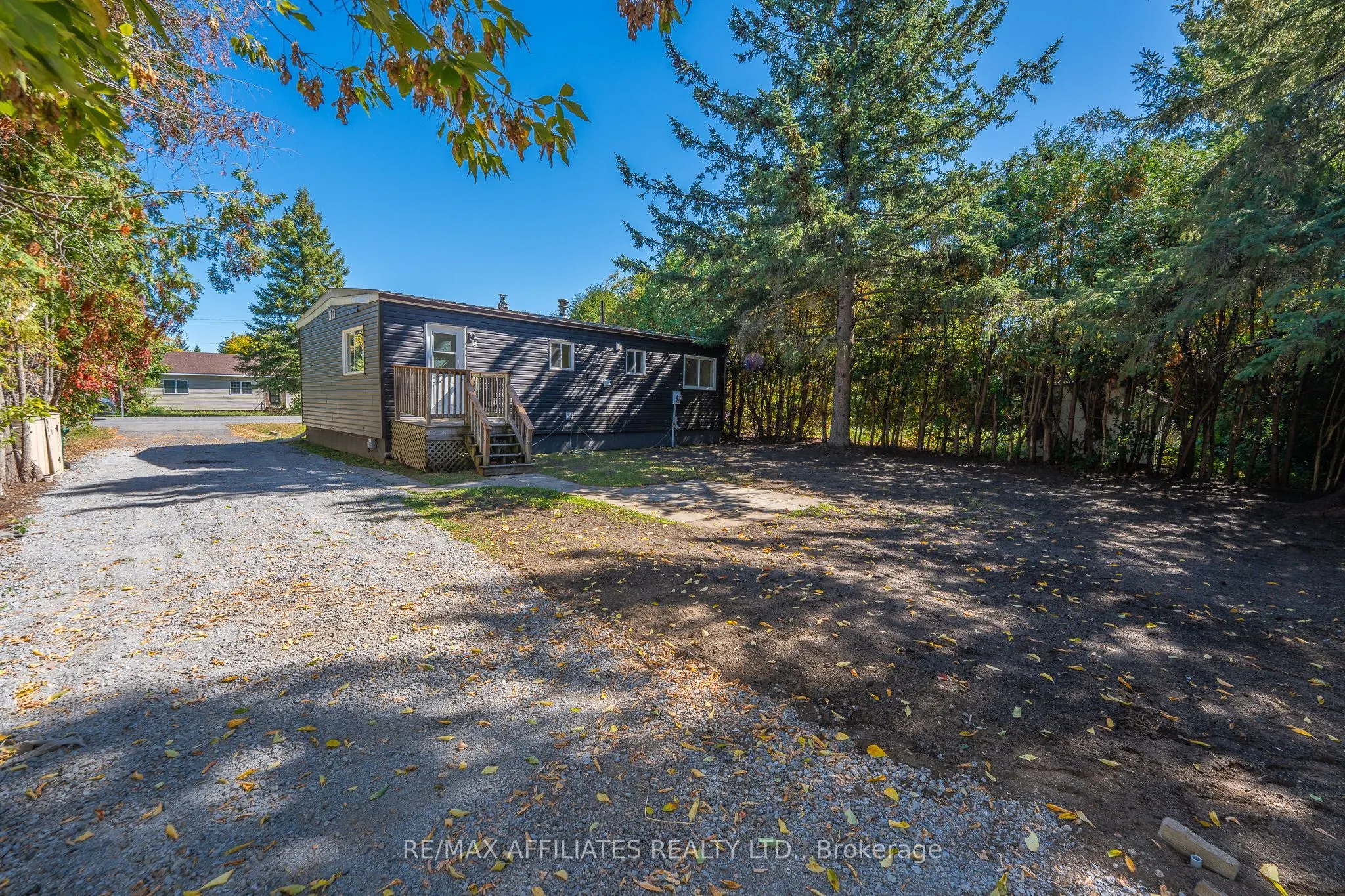 5 Fringewood Drive